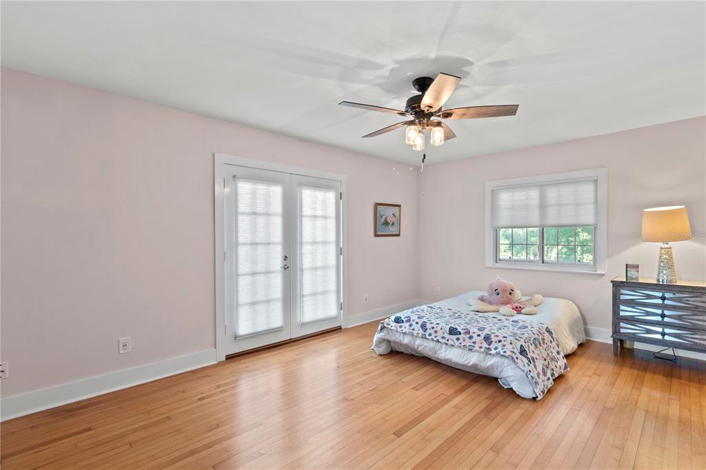 Sarasota, Florida, 34243, United States, 3 Bedrooms Bedrooms, ,3 BathroomsBathrooms,Residential,For Sale,1796778