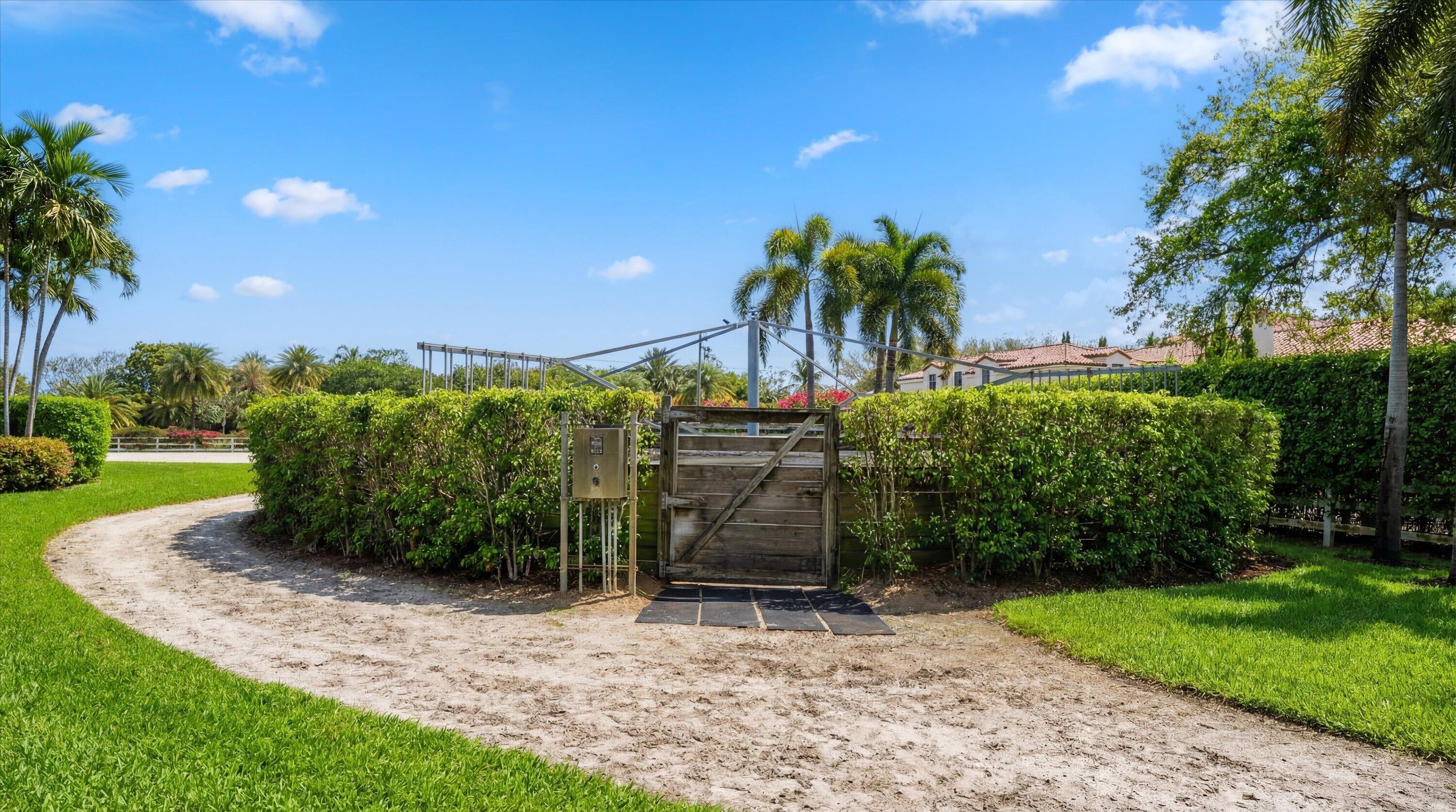  14911 Equestrian Way - 物件實景