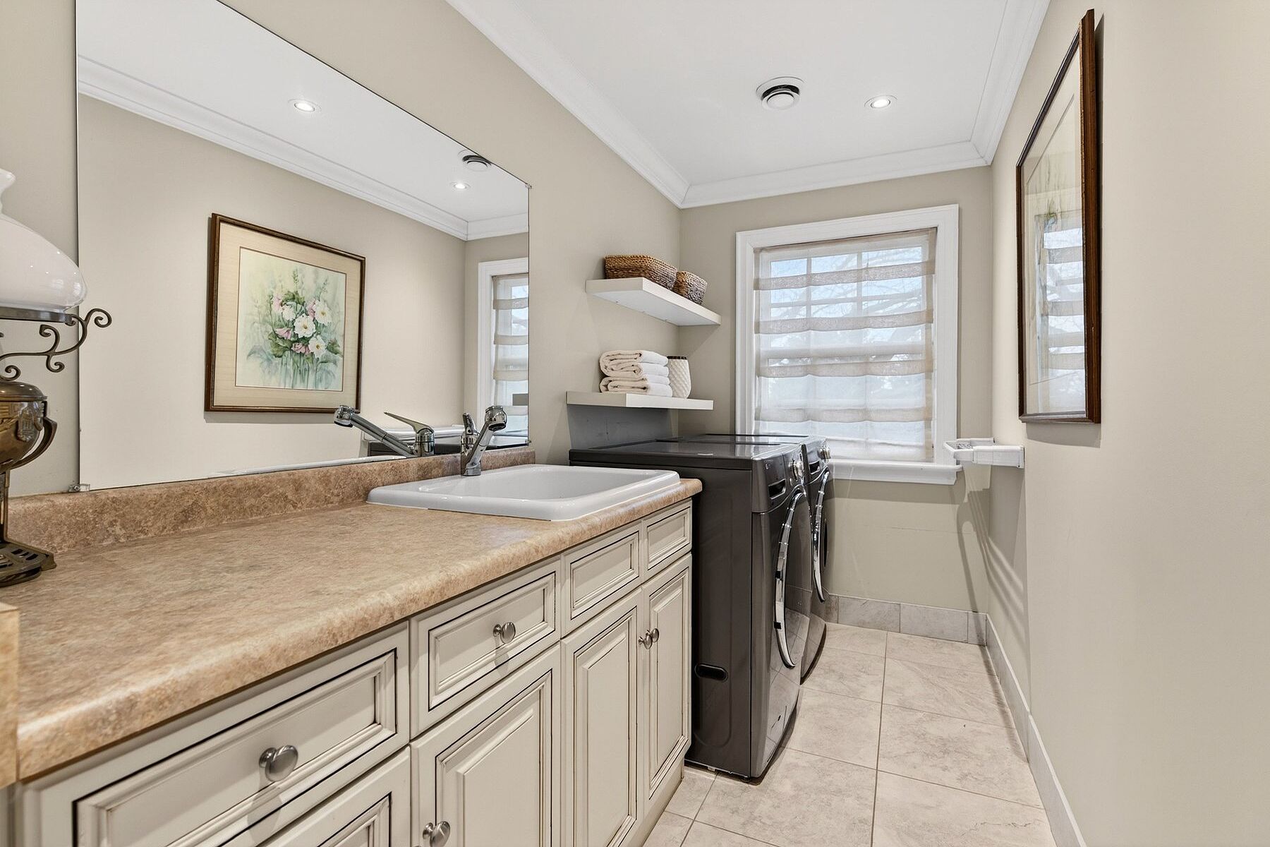  Aldershot Lakeside Elegance - 物件實景