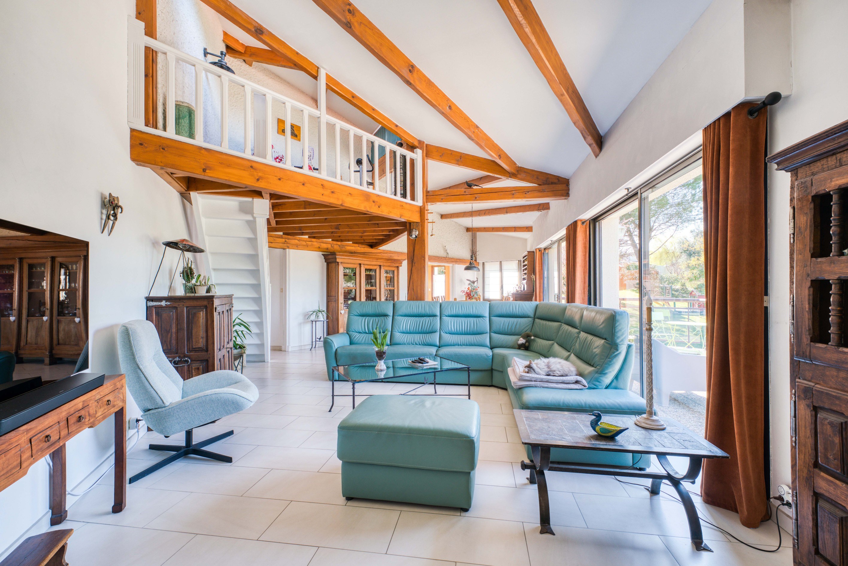  ELEGANT FAMILY VILLA WITH POOL AND LARGE GROUNDS JUST STEPS FROM NAUZAN BEACH - 物件實景