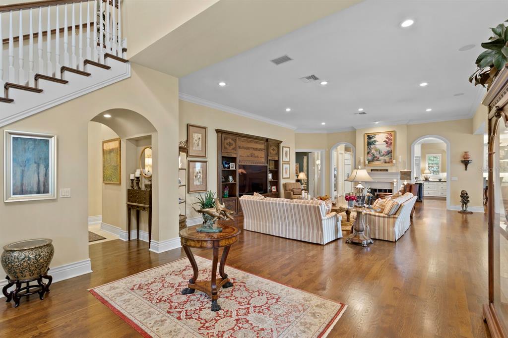 Tampa, Florida, 33613, United States, 4 Bedrooms Bedrooms, ,5 BathroomsBathrooms,Residential,For Sale,2011744