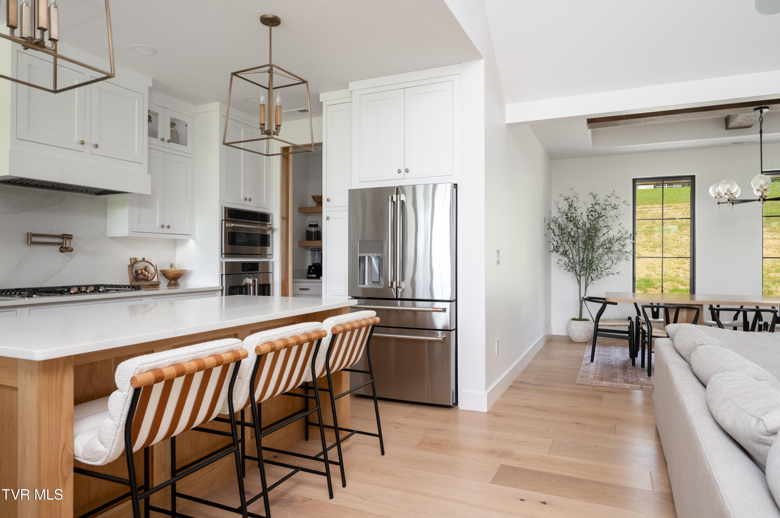 Kingsport, Tennessee, 37664, United States, 4 Bedrooms Bedrooms, ,4 BathroomsBathrooms,Residential,For Sale,1981214