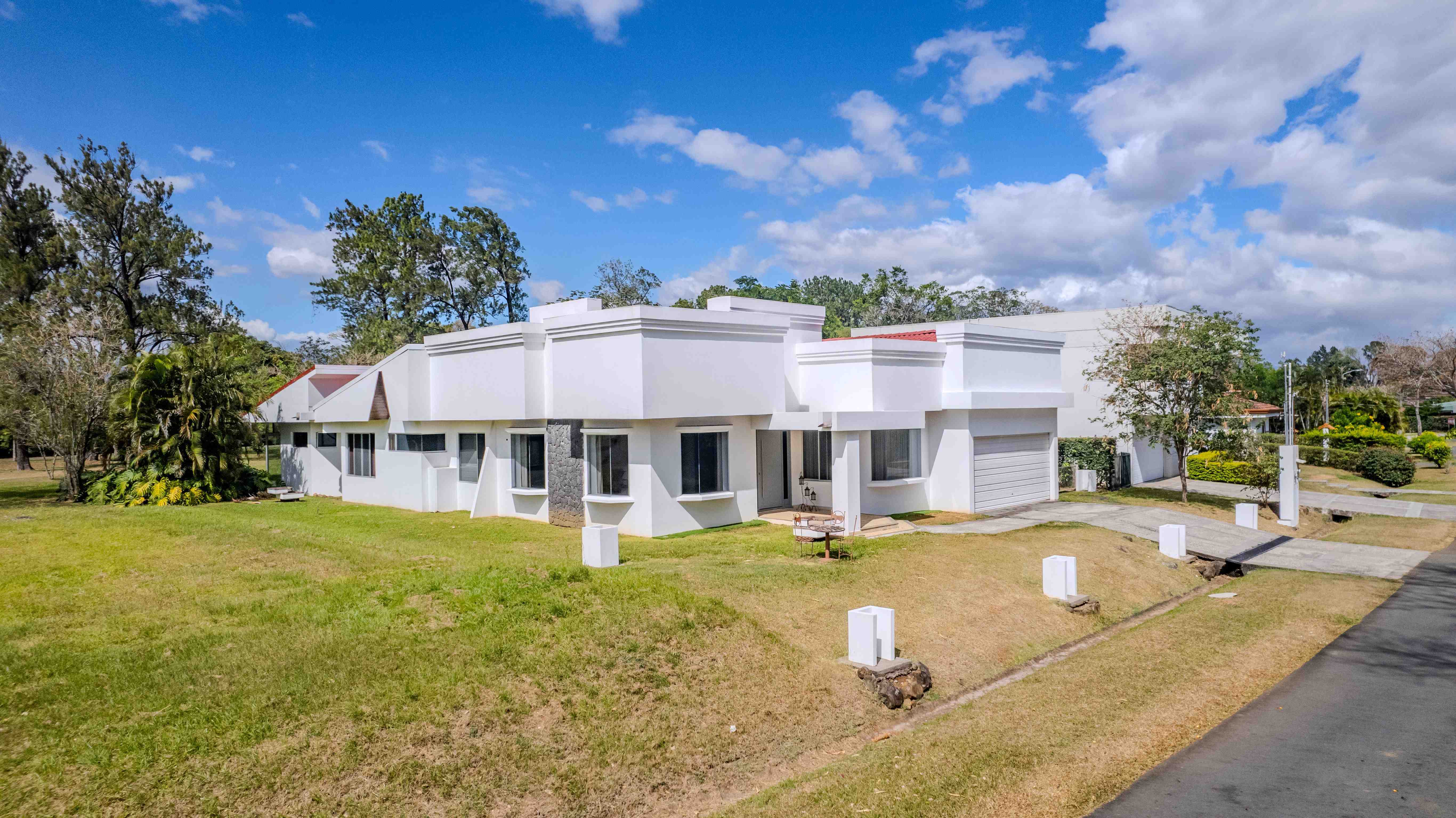 La Guacima, Alajuela, CR, 4 Bedrooms Bedrooms, ,2 BathroomsBathrooms,Residential,For Sale,1708336