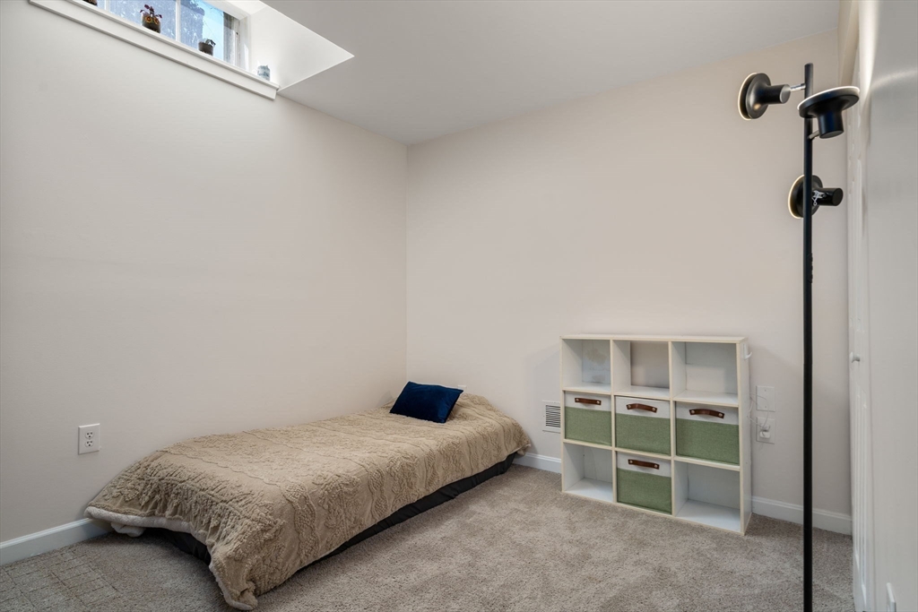 Salem, Massachusetts, 01970, United States, 3 Bedrooms Bedrooms, ,3 BathroomsBathrooms,Residential,For Sale,1927367