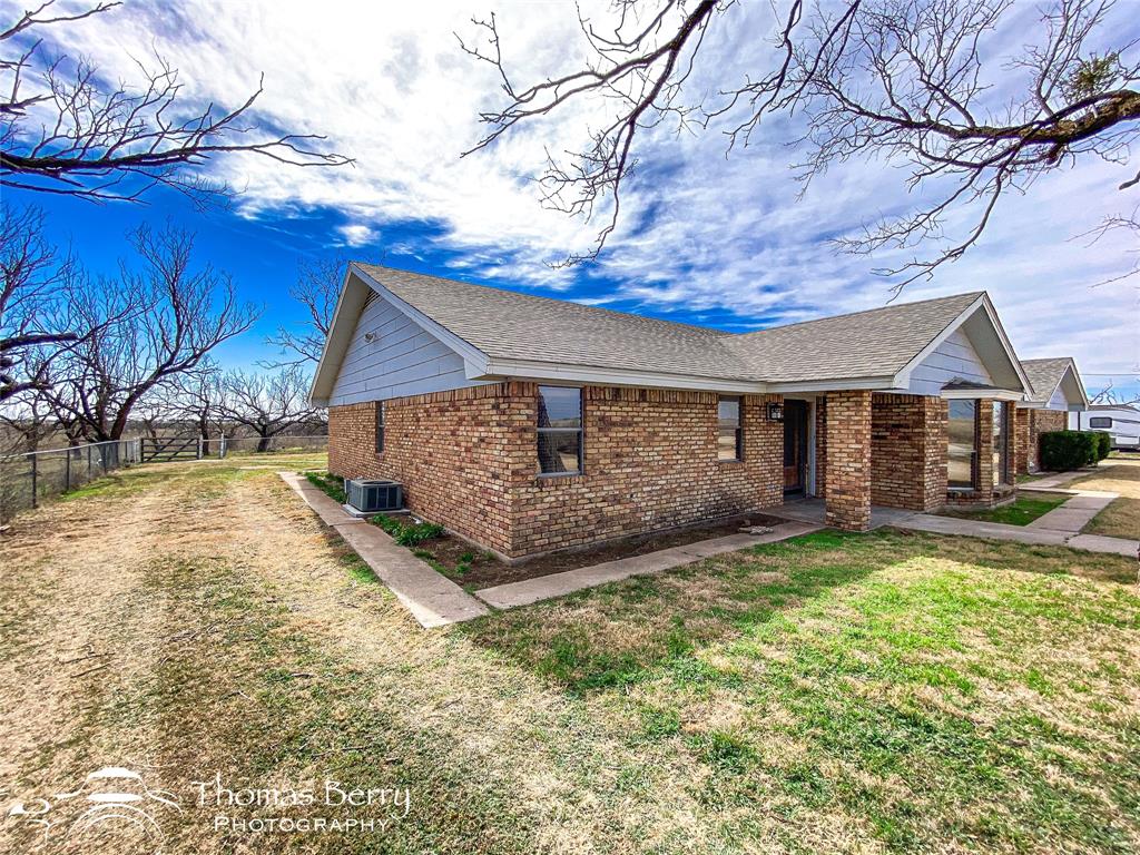 Stamford, Texas, 79553, United States, 3 Bedrooms Bedrooms, ,3 BathroomsBathrooms,Residential,For Sale,1696805