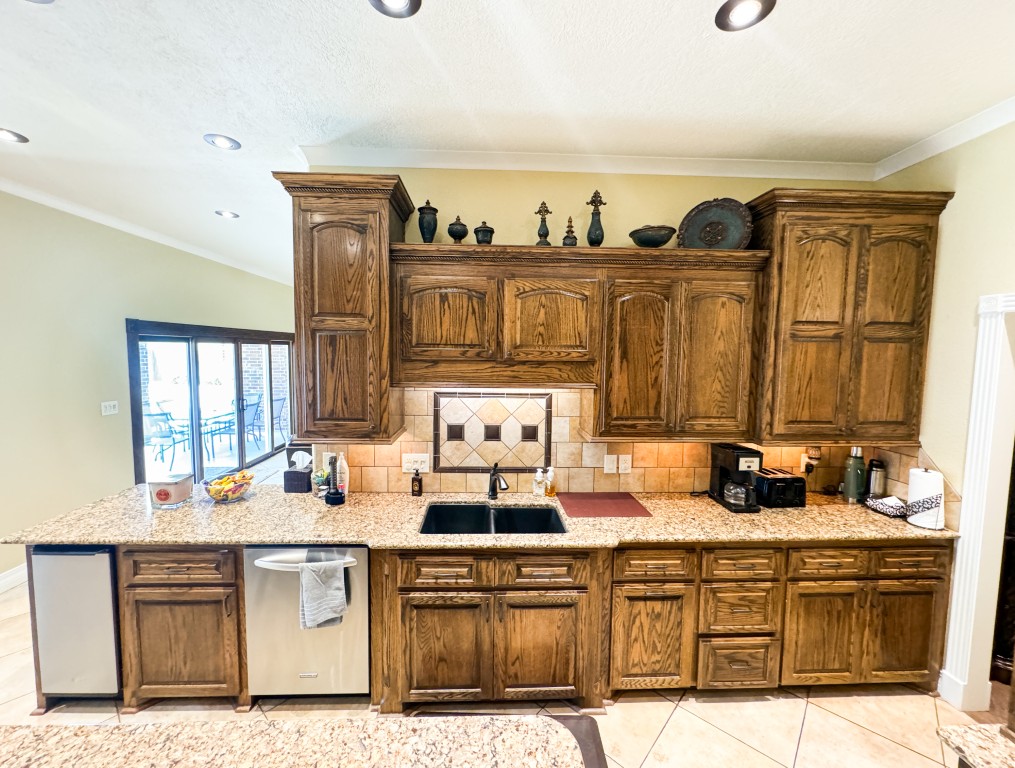 Bloomburg, Texas, 75556, United States, 4 Bedrooms Bedrooms, ,2 BathroomsBathrooms,Residential,For Sale,1789211