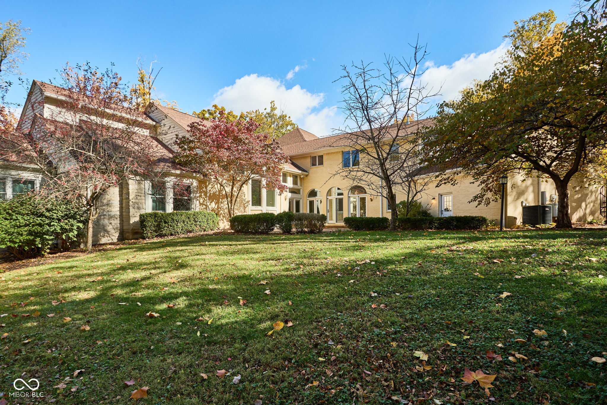 Indianapolis, Indiana, 46226, United States, 6 Bedrooms Bedrooms, ,7 BathroomsBathrooms,Residential,For Sale,1998001