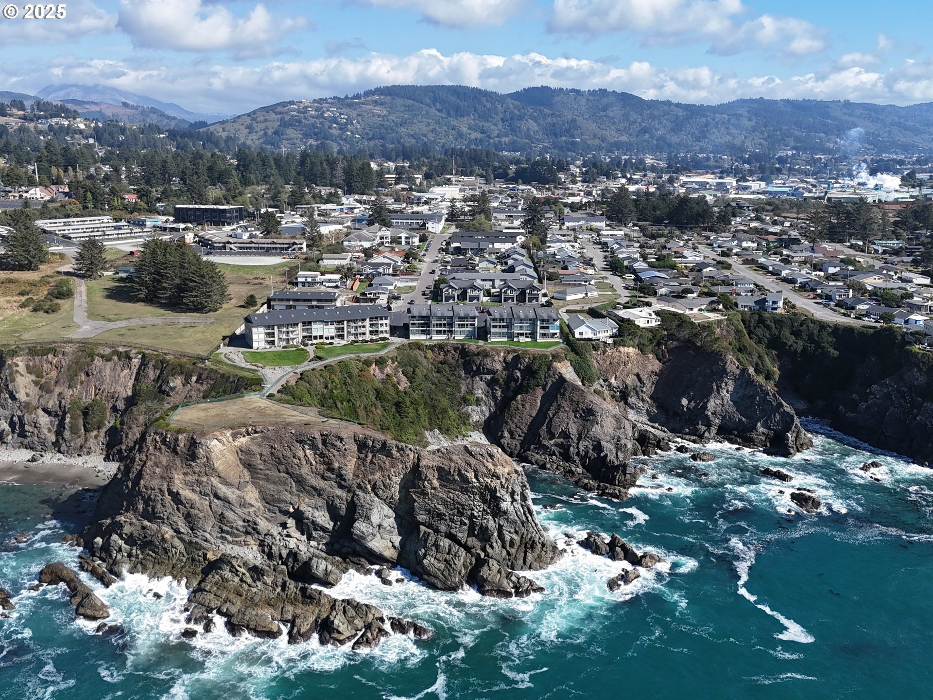 Brookings, Oregon, 97415, United States, 2 Bedrooms Bedrooms, ,2 BathroomsBathrooms,Residential,For Sale,1974999