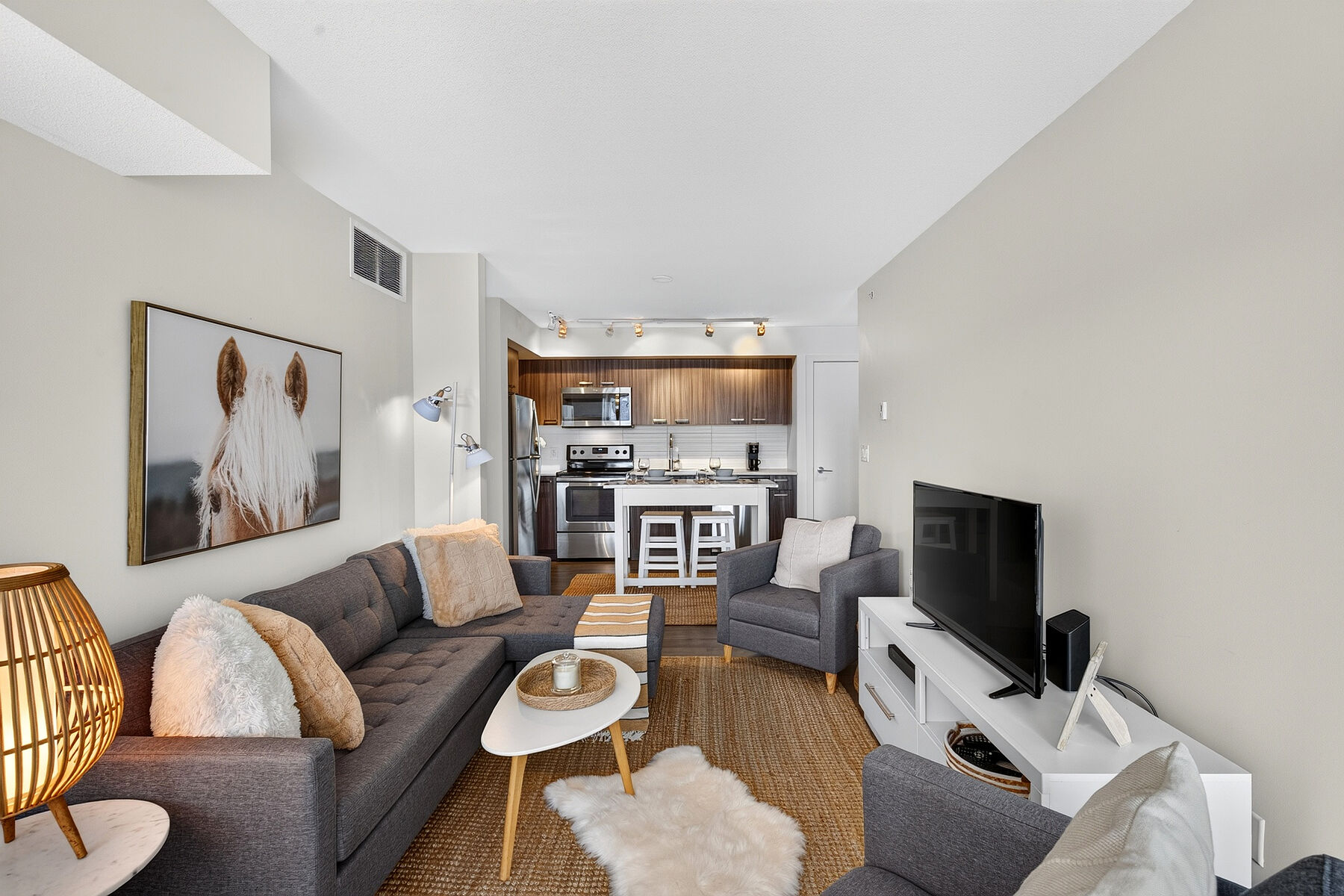  Stunning Corner Penthouse - 物件實景