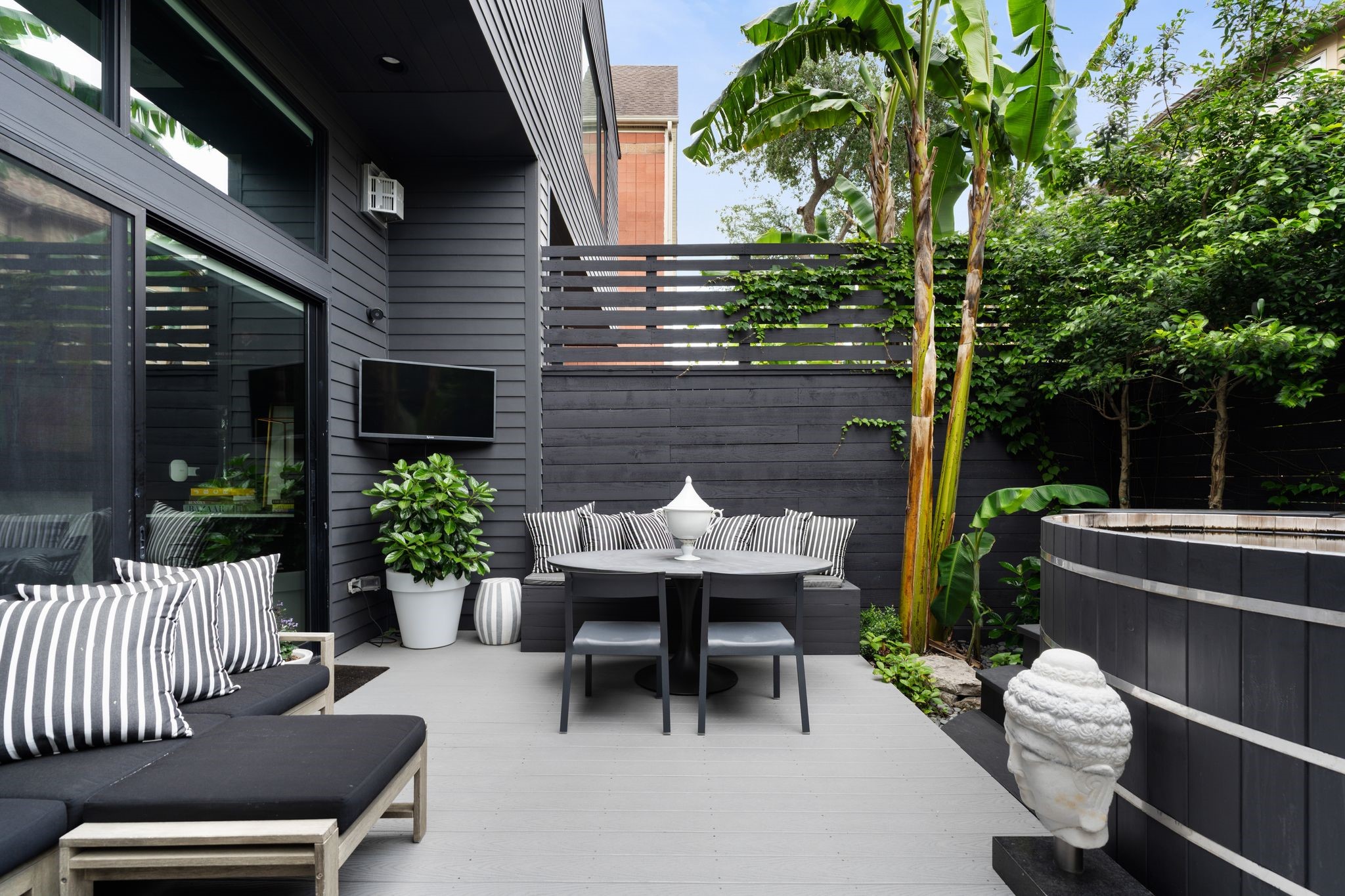  2117 Elmen Street B - 物件實景