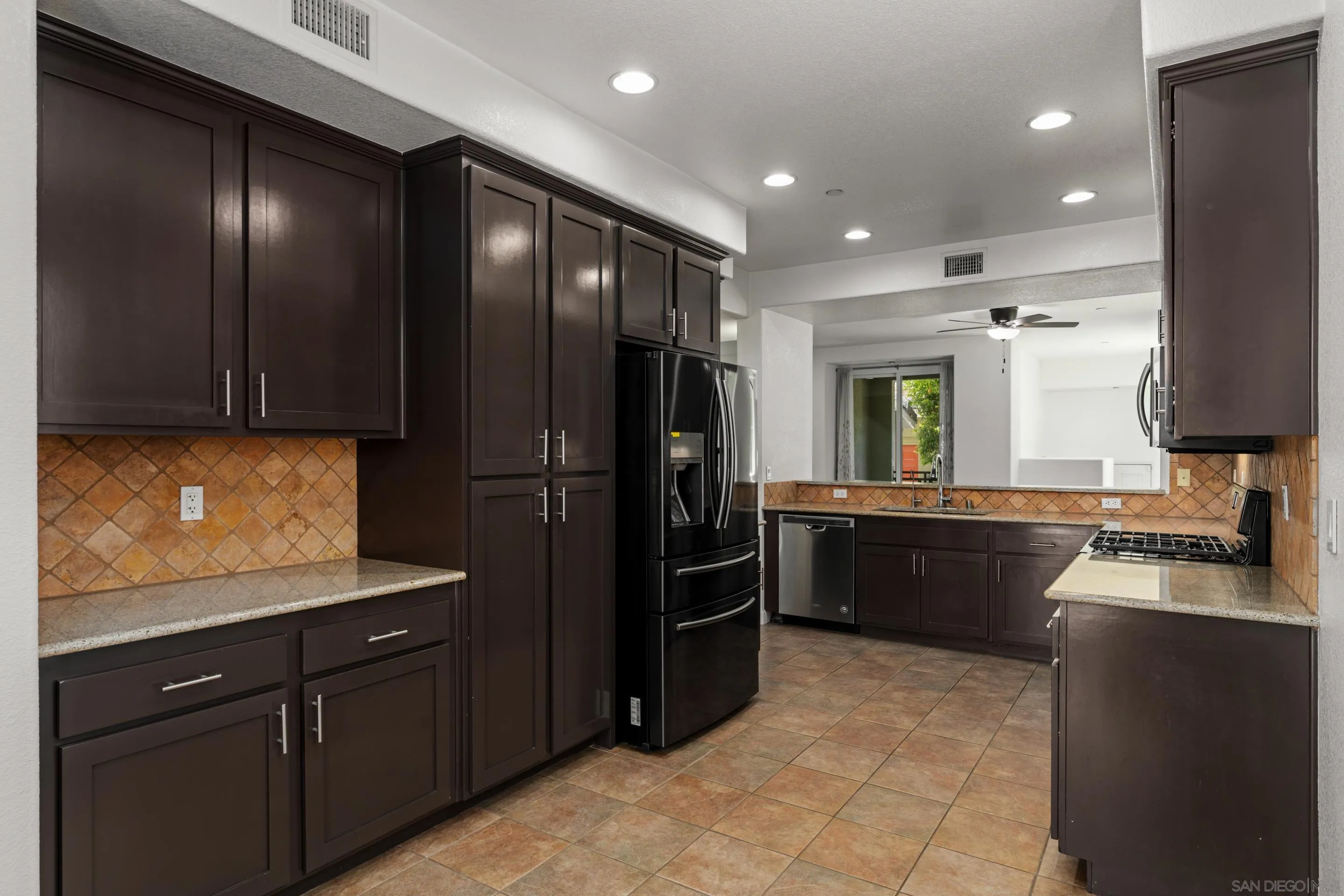 San Diego, California, 92123, United States, 2 Bedrooms Bedrooms, ,2 BathroomsBathrooms,Residential,For Sale,1939534