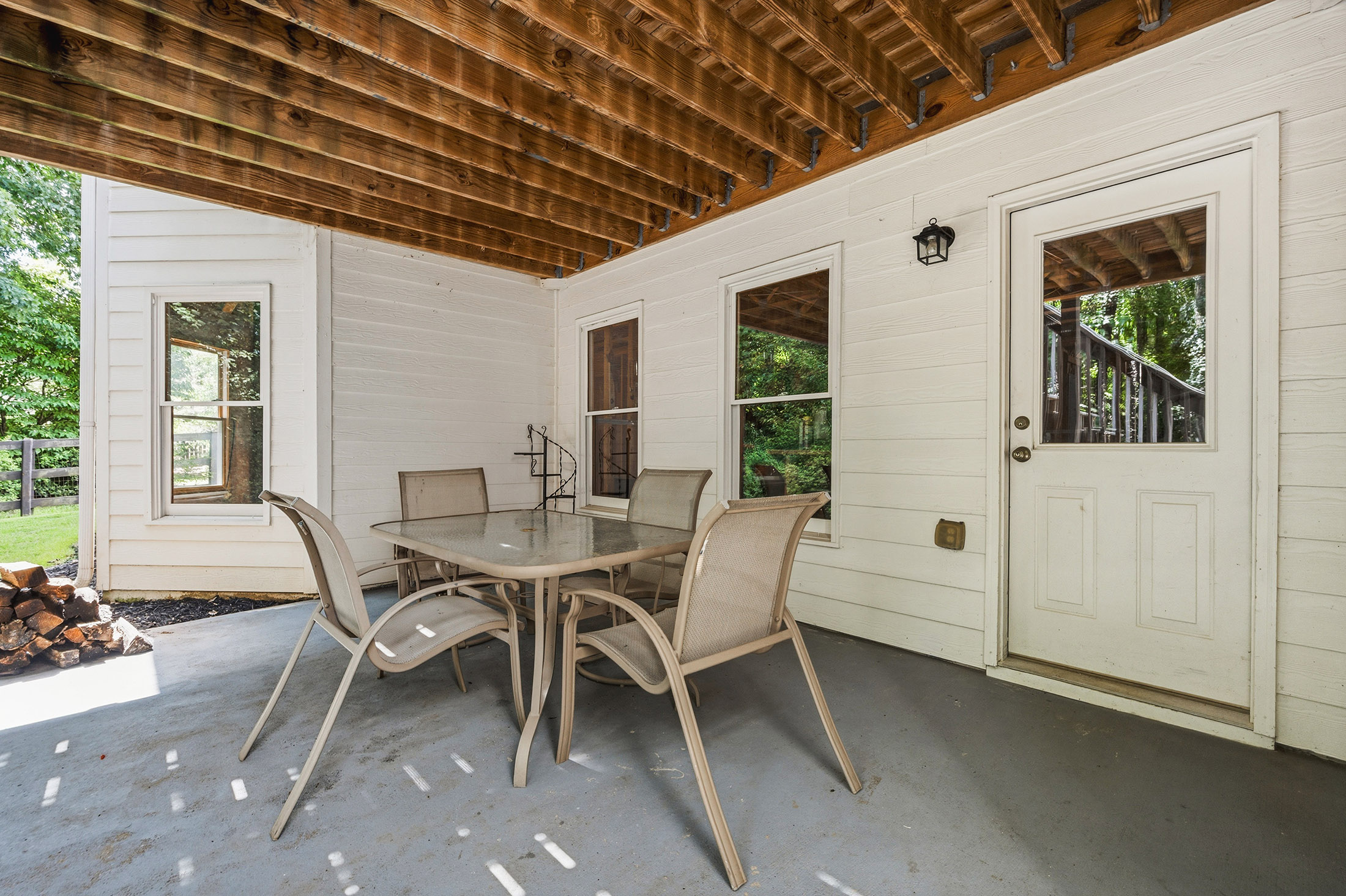  Beautifully Maintained Ranch Home in Unbeatable Location - 物件實景