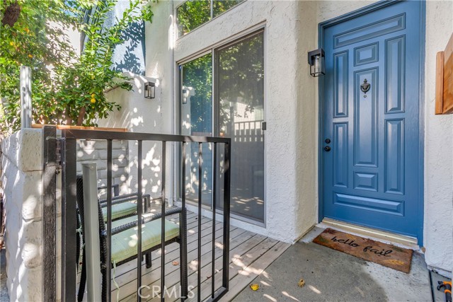 Valley Village, California, 91607, United States, 2 Bedrooms Bedrooms, ,2 BathroomsBathrooms,Residential,For Sale,1989937