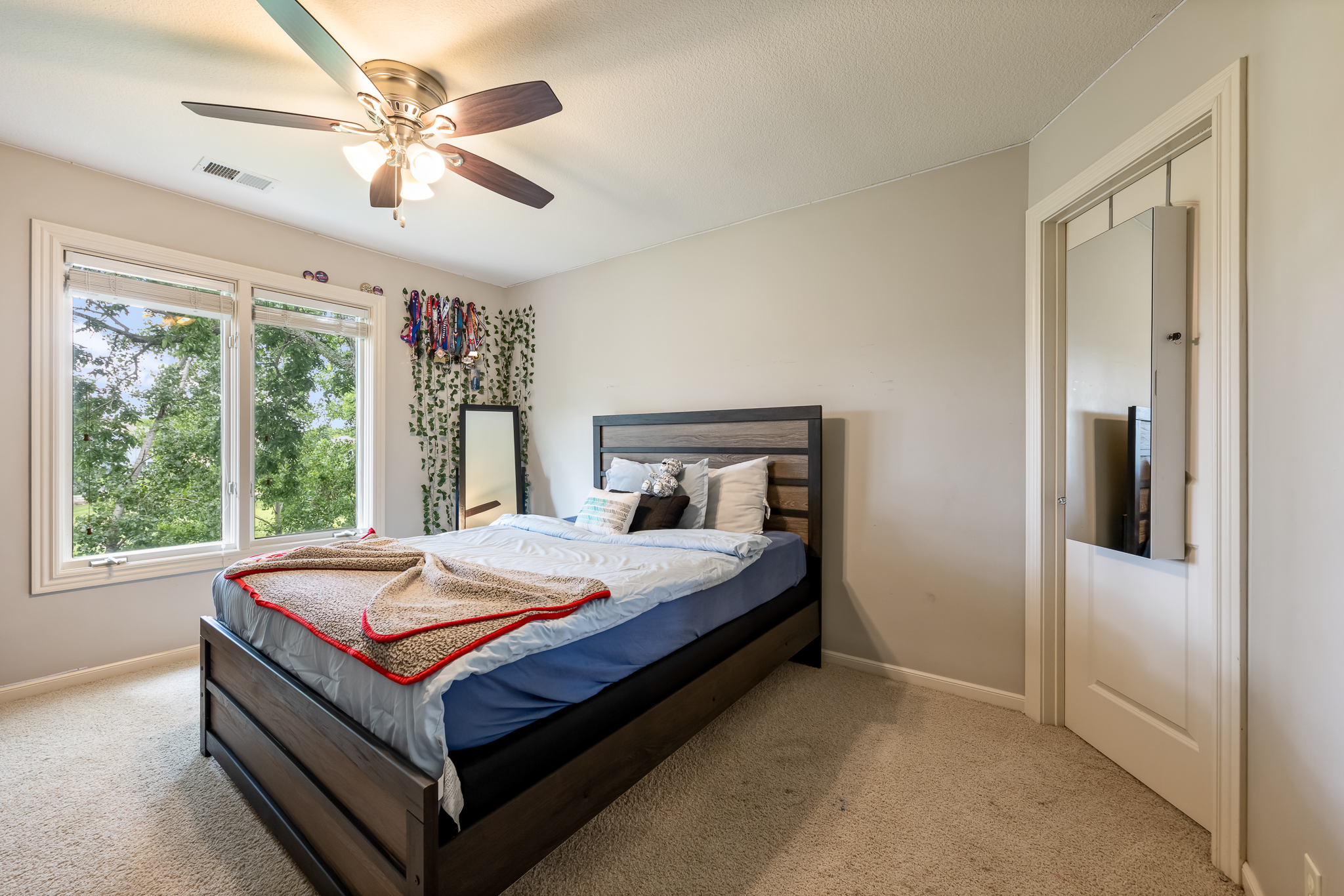  9920 Skyview Lane, Lenexa, KS 66220 - 物件實景