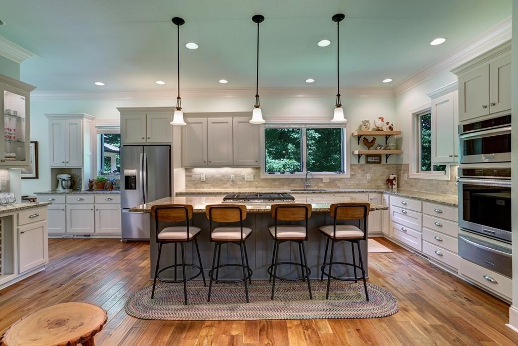 Hiawassee, Georgia, 30546, United States, 3 Bedrooms Bedrooms, ,5 BathroomsBathrooms,Residential,For Sale,1792070