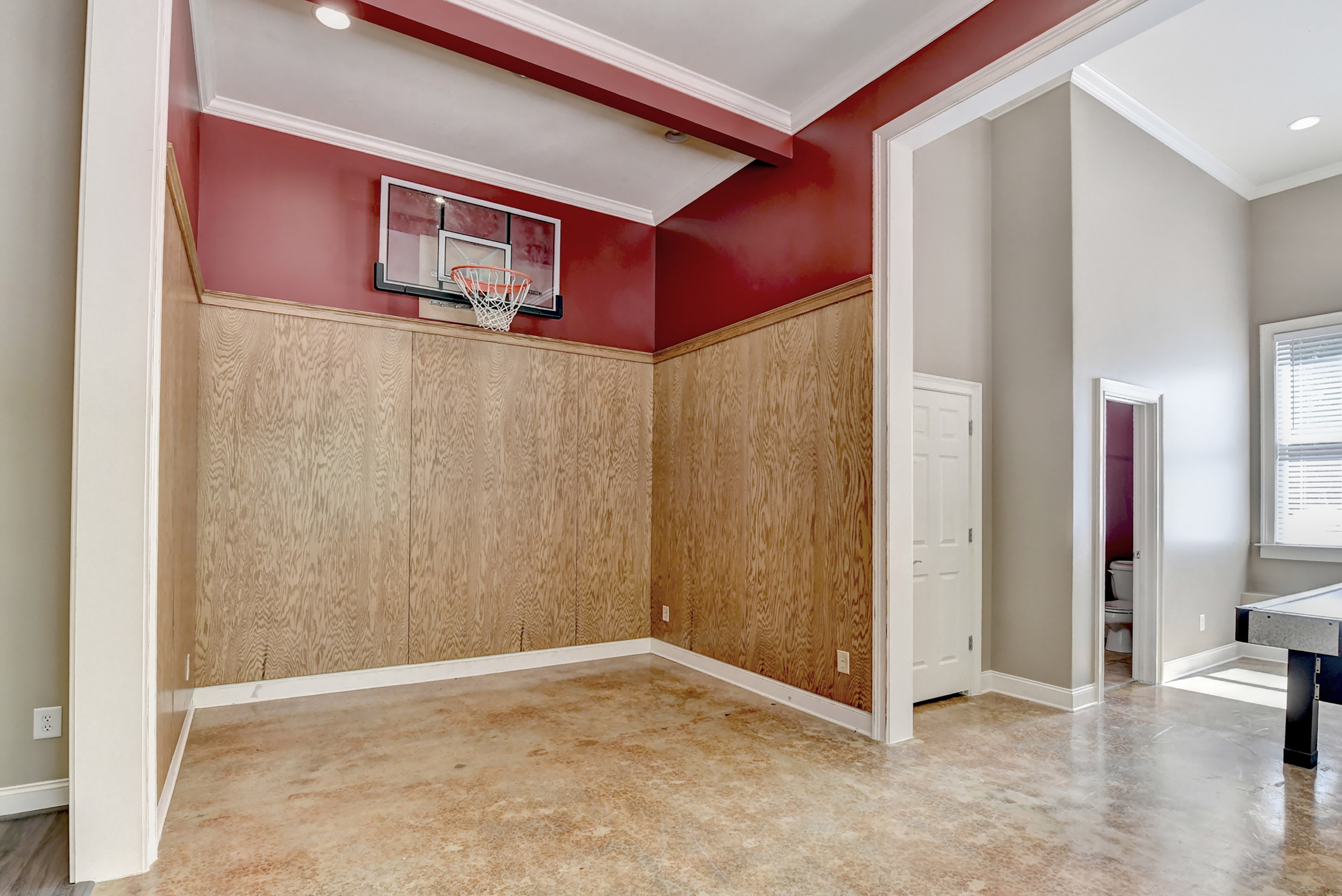  Luxury, Comfort and Privacy in One of Roswell