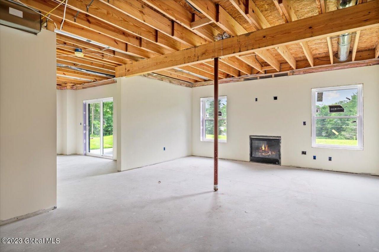 Lake George, New York, 12845, United States, 3 Bedrooms Bedrooms, ,3 BathroomsBathrooms,Residential,For Sale,1903586