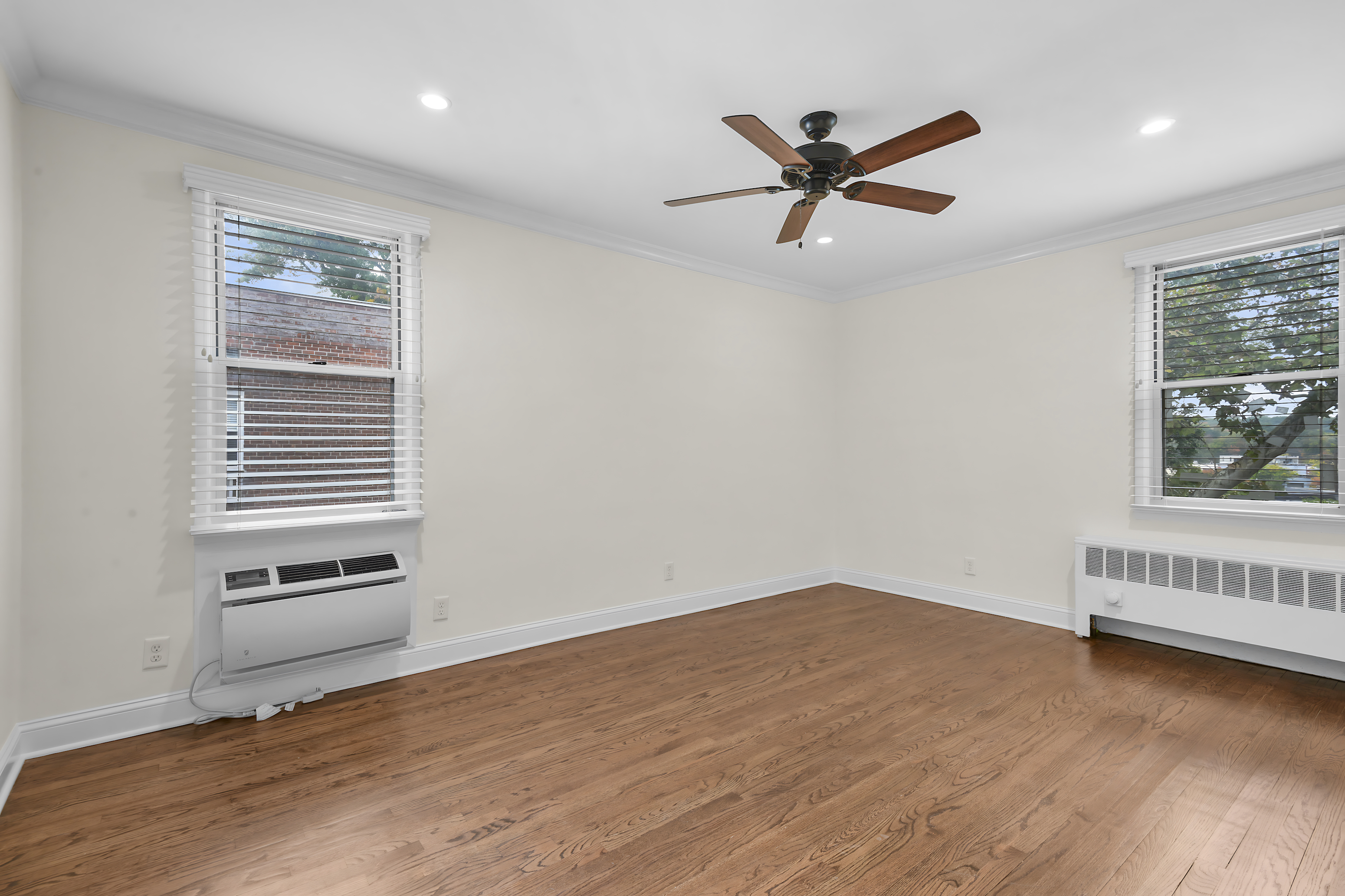  Beautiful Palmer Terrace Co-op - 物件實景