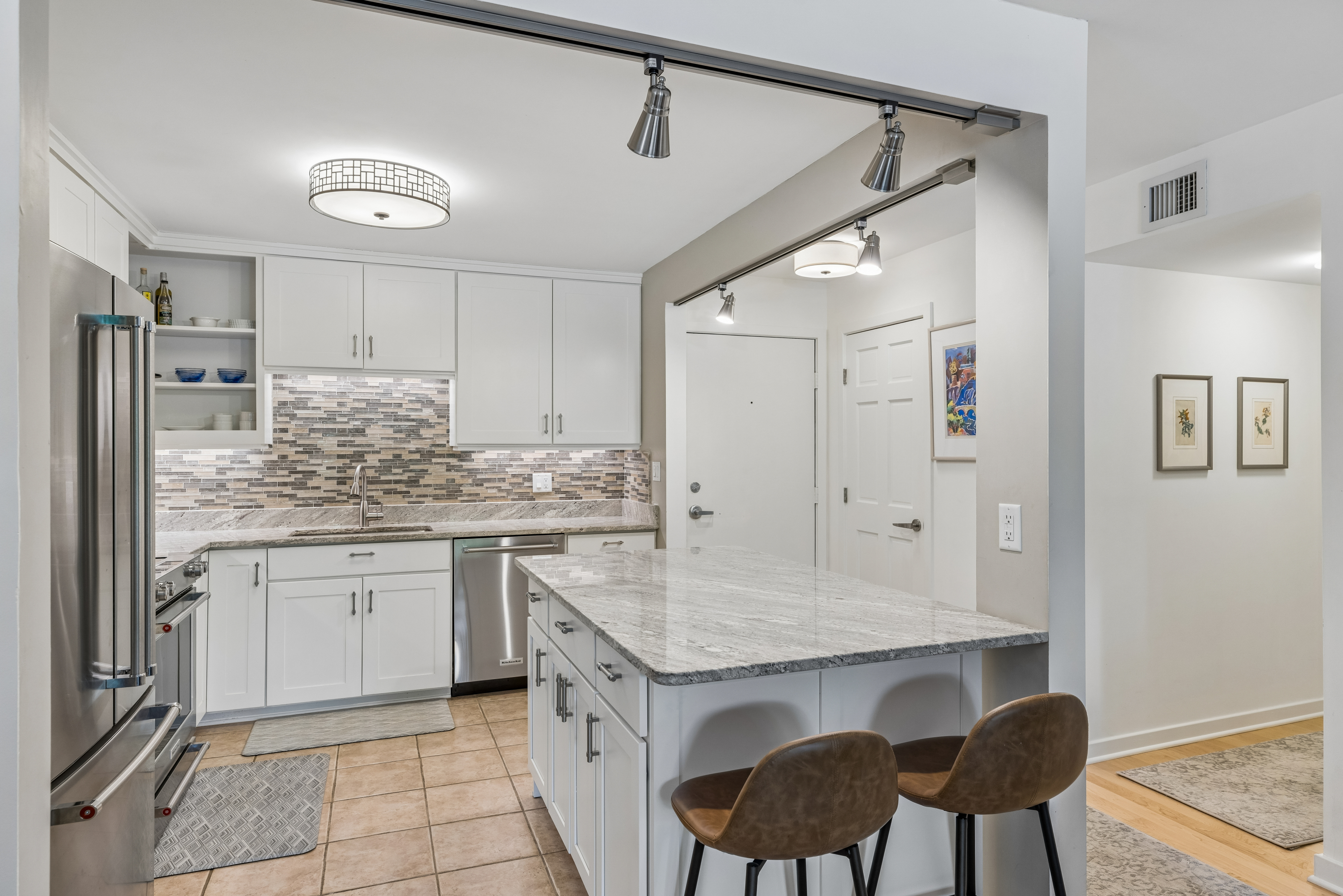  Beautifully Renovated Living Near Loring Park - 物件實景