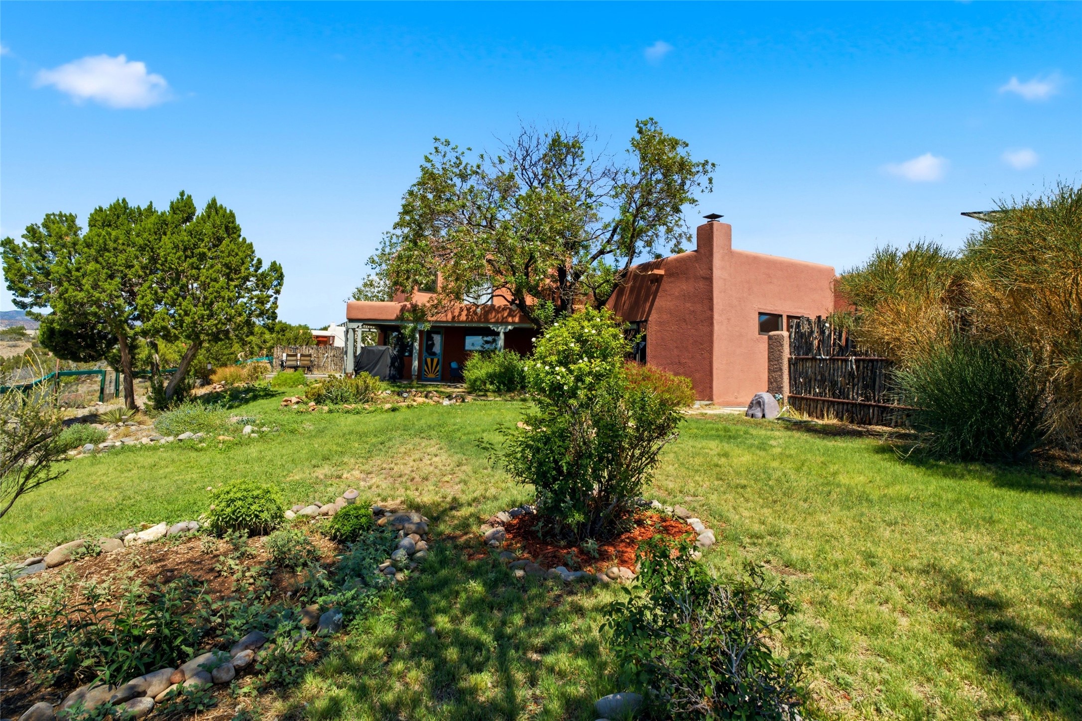  6401 Vooscane Avenue - 物件實景