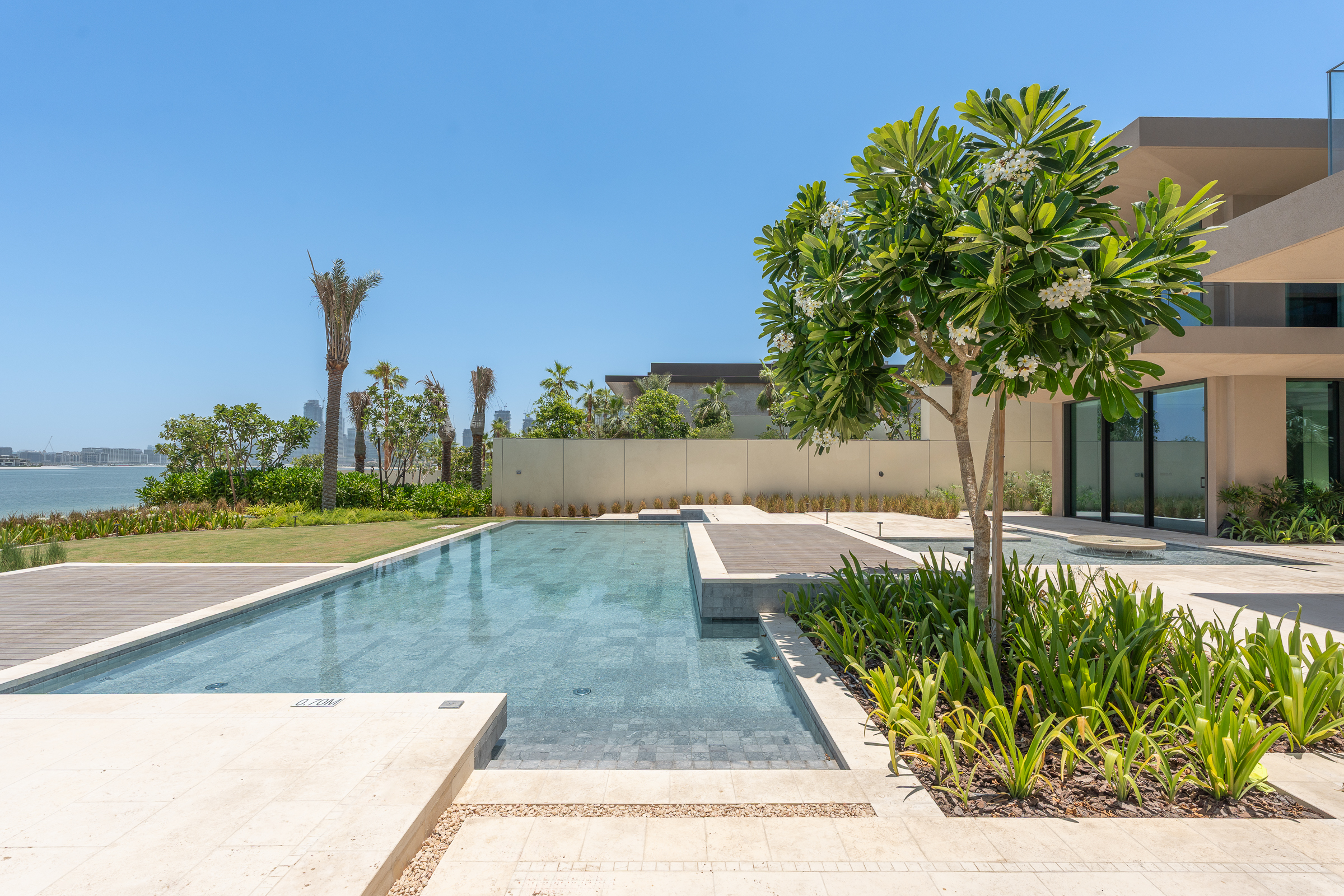  Stunning Villa in Prime Beachfront Location - 物件實景