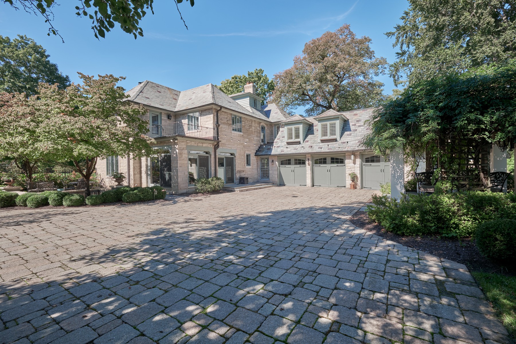  Impeccably Crafted 5 Bedroom Limestone Chateau - 物件實景