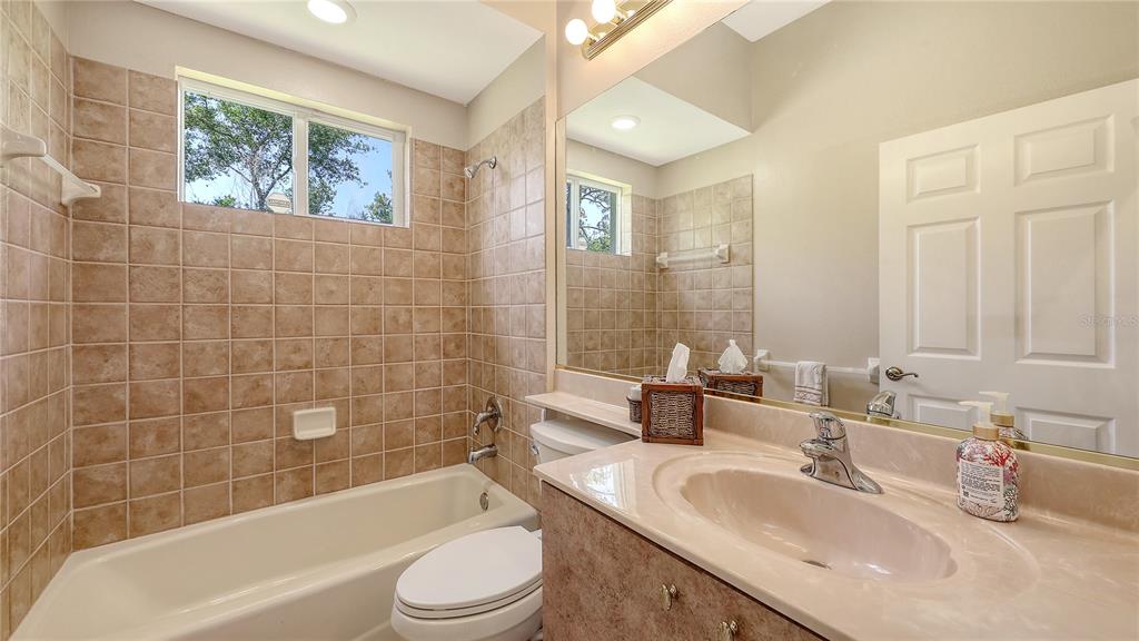 Sarasota, Florida, 34243, United States, 3 Bedrooms Bedrooms, ,3 BathroomsBathrooms,Residential,For Sale,1820877