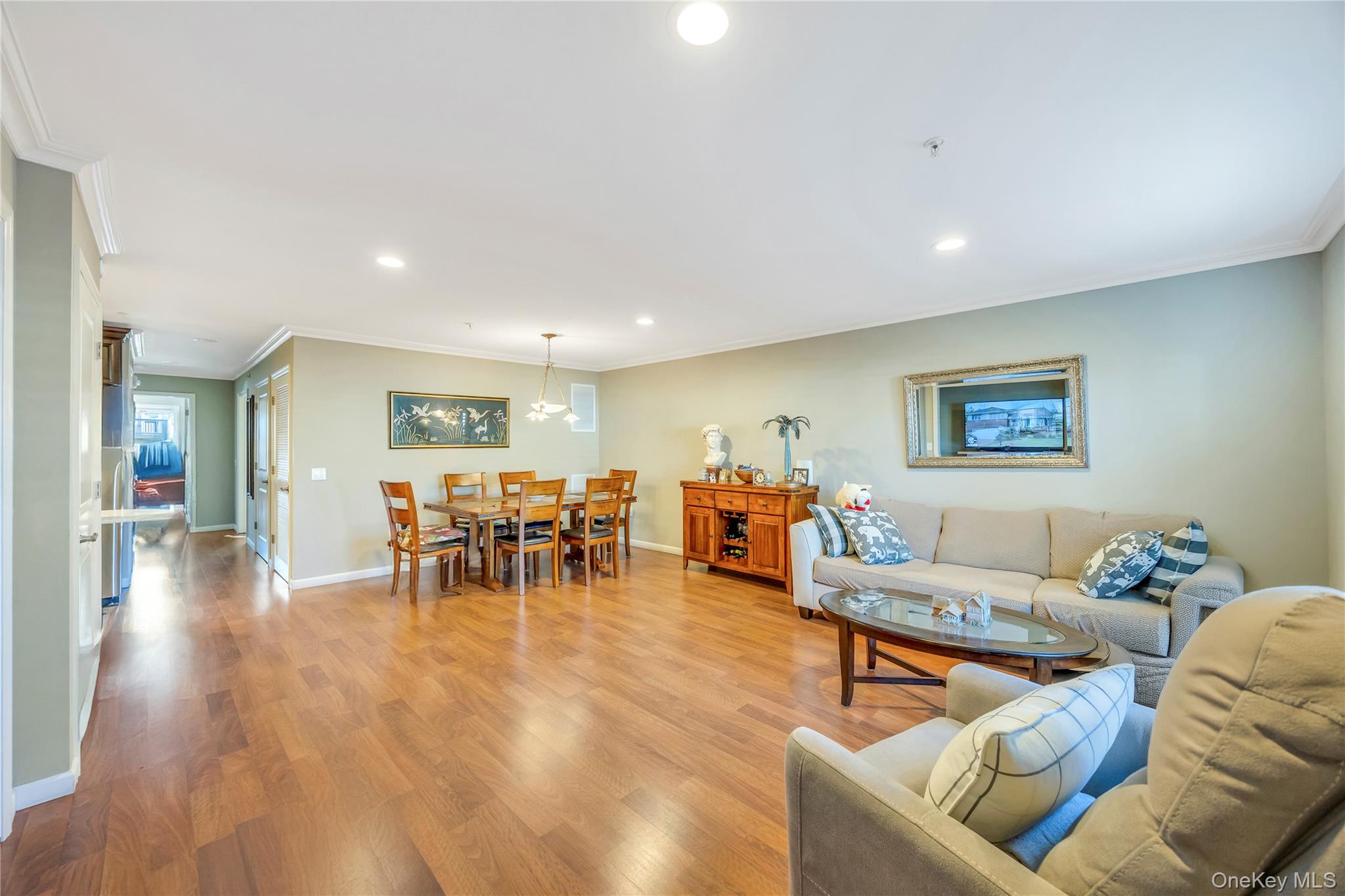 Central Islip, New York, 11722, United States, 2 Bedrooms Bedrooms, ,2 BathroomsBathrooms,Residential,For Sale,1991453