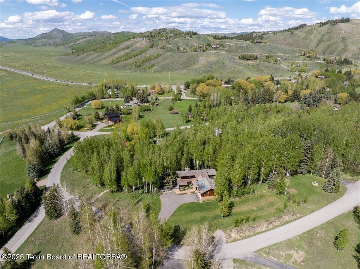 Jackson, Wyoming, 83001, United States, 5 Bedrooms Bedrooms, ,1 BathroomBathrooms,Residential,For Sale,1831130