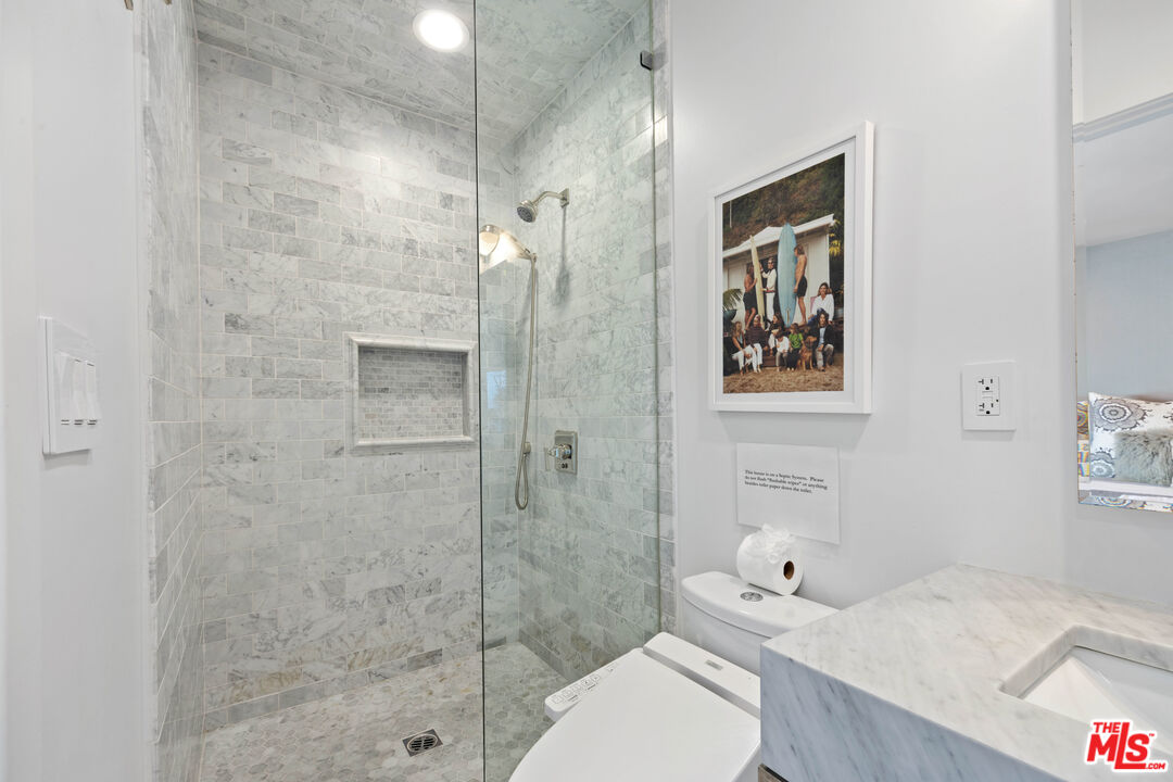 Malibu, California, 90265, United States, 3 Bedrooms Bedrooms, ,4 BathroomsBathrooms,Residential,For Sale,1722107