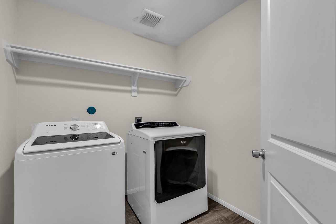 Porter, Tennessee, 77365, United States, 6 Bedrooms Bedrooms, ,4 BathroomsBathrooms,Residential,For Sale,1970156