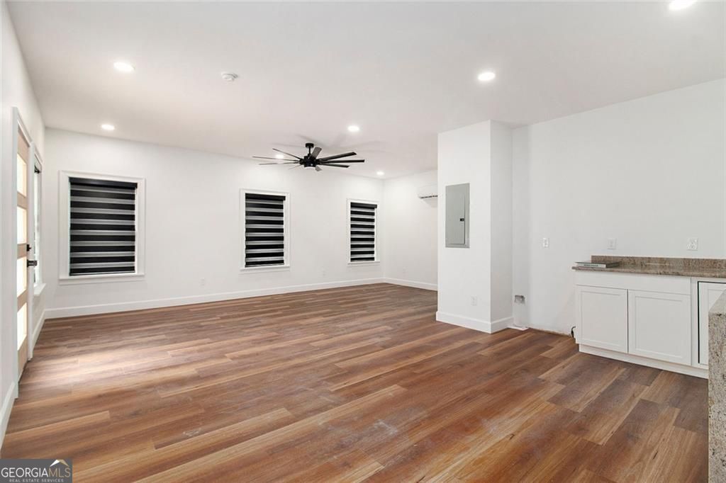 Smyrna, Georgia, 30080, United States, 4 Bedrooms Bedrooms, ,3 BathroomsBathrooms,Residential,For Sale,1913057