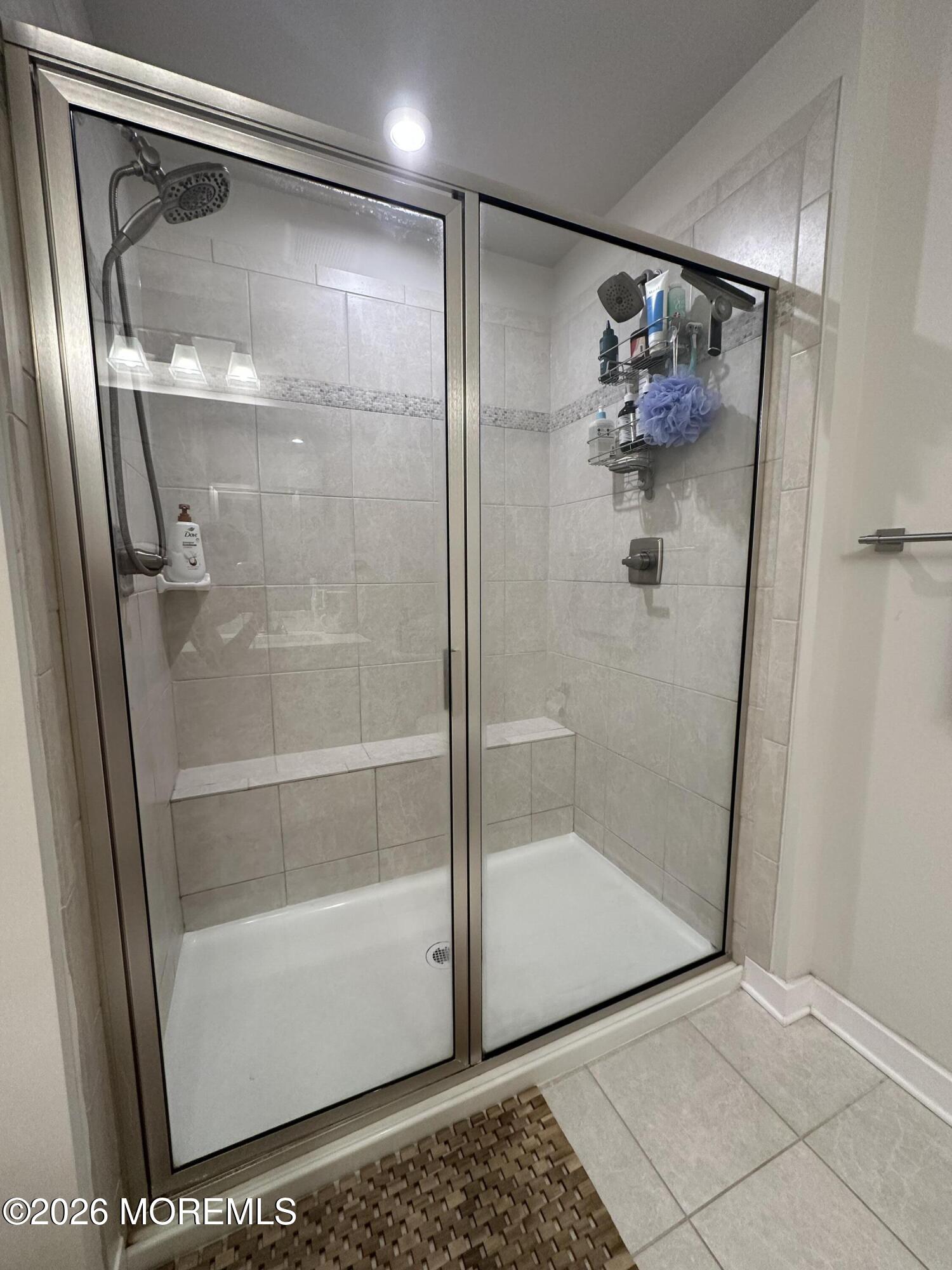 Parlin, New Jersey, 08859, United States, 3 Bedrooms Bedrooms, ,3 BathroomsBathrooms,Residential,For Sale,2010964