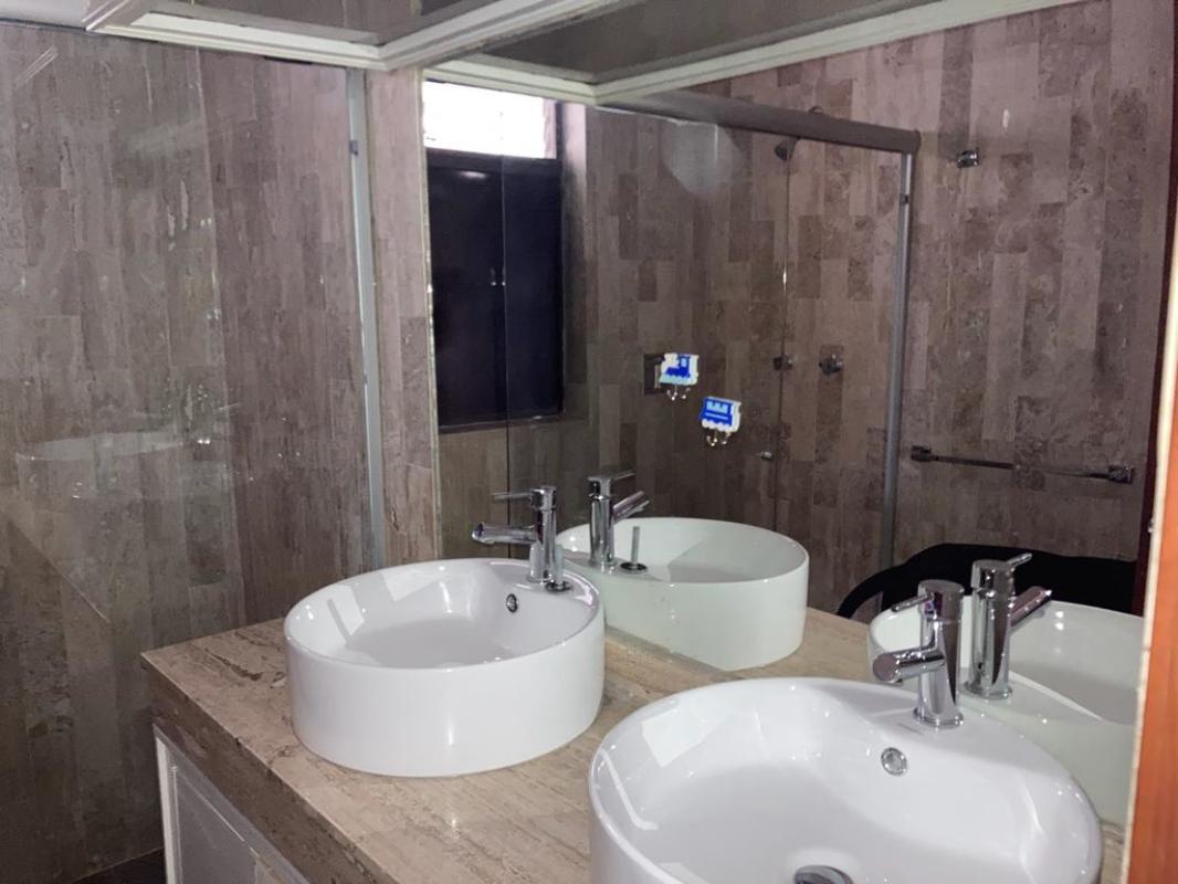 Loma de San Juan, Querétaro, Querétaro, 76060, Mexico, 3 Bedrooms Bedrooms, ,4 BathroomsBathrooms,Residential,For Sale,Loma de San Juan,1619388