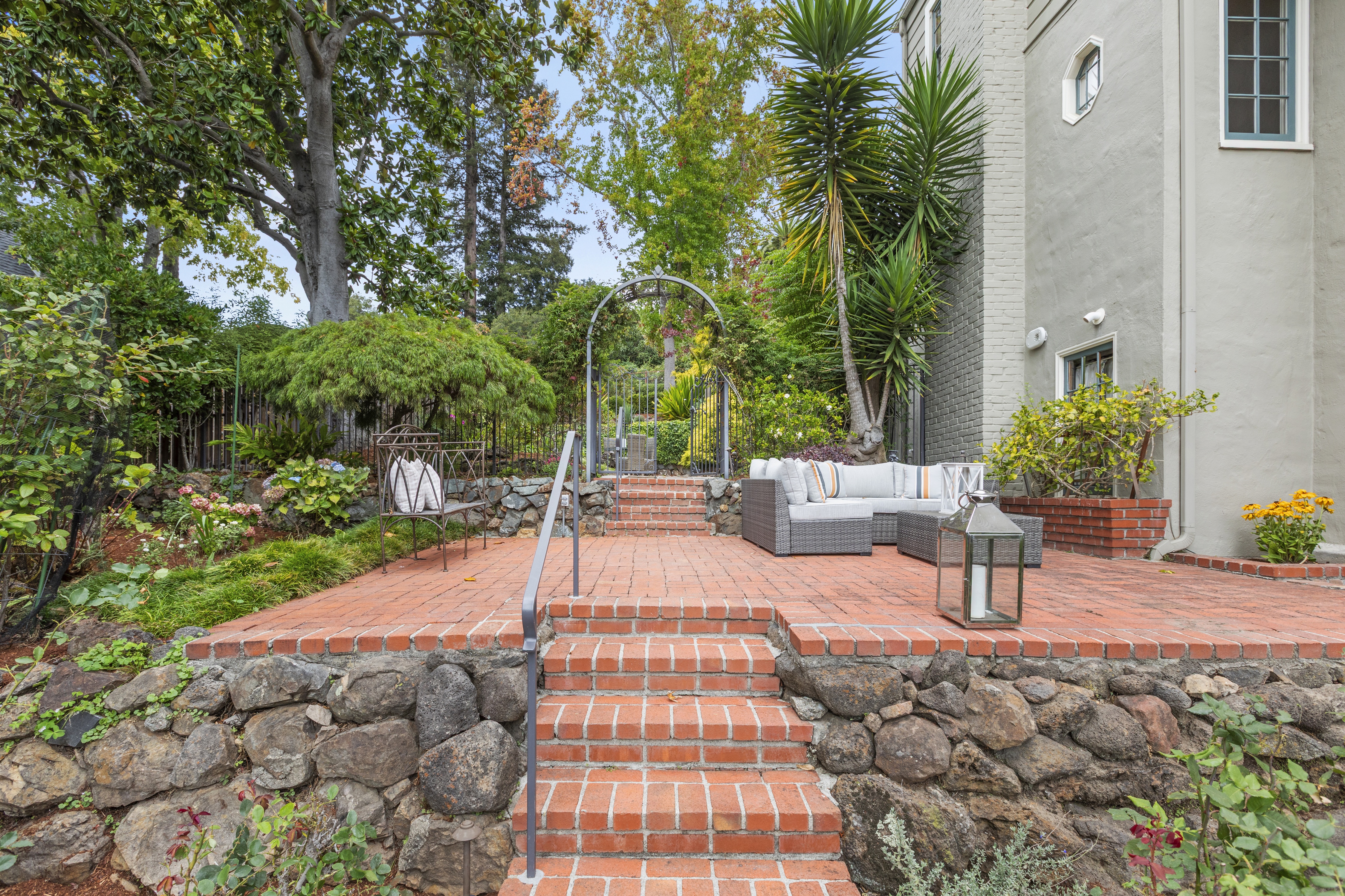  A Cherished Upper Piedmont Estate with Exceptional Views and Gardens - 物件實景