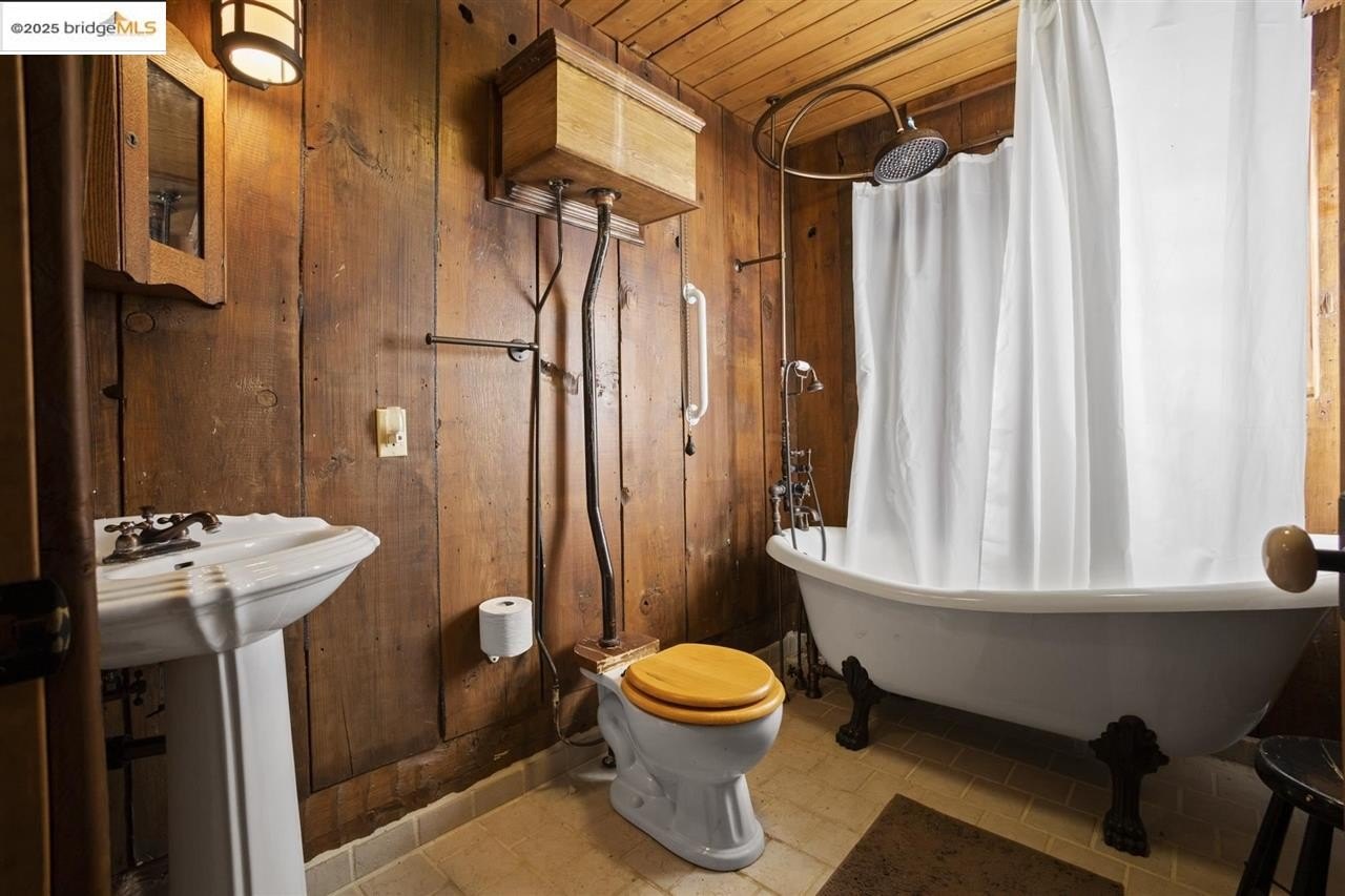 La Grange, California, 95311, United States, 3 Bedrooms Bedrooms, ,2 BathroomsBathrooms,Residential,For Sale,1982457