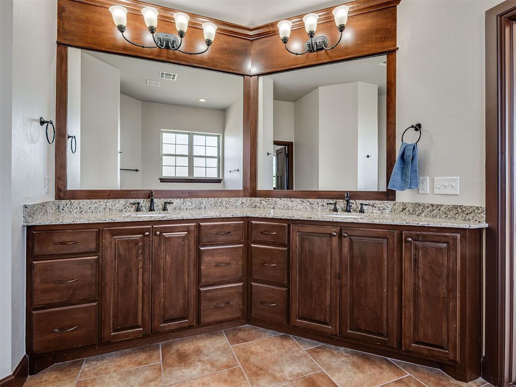 Norman, Oklahoma, 73071, United States, 6 Bedrooms Bedrooms, ,5 BathroomsBathrooms,Residential,For Sale,1978208