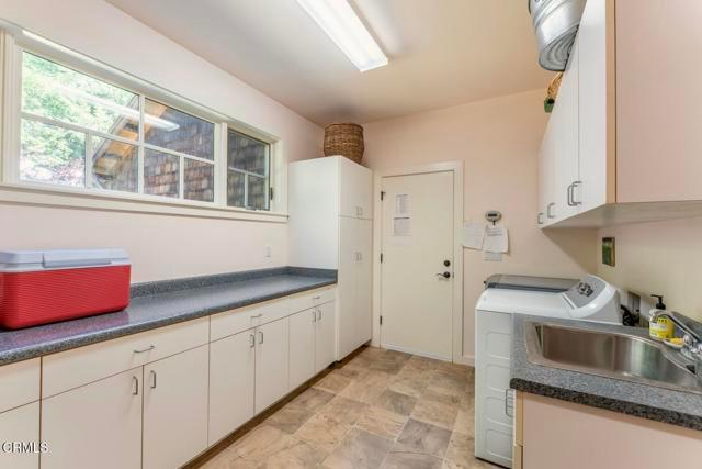 Westport, California, 95488, United States, 4 Bedrooms Bedrooms, ,3 BathroomsBathrooms,Residential,For Sale,1977239