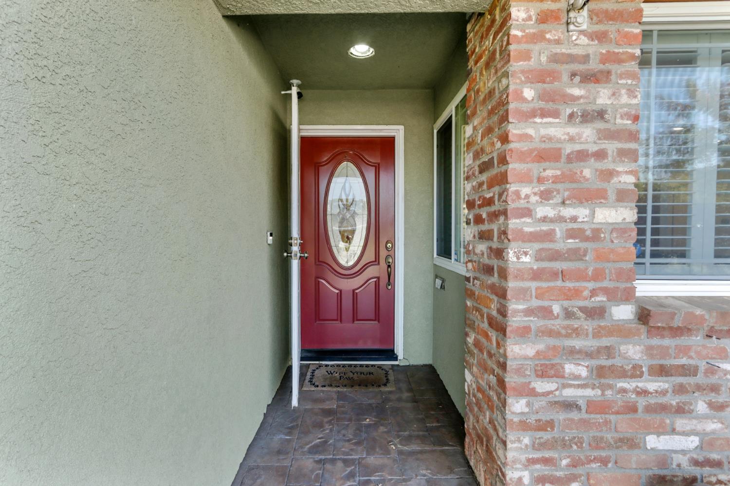 Elk Grove, California, 95624, United States, 4 Bedrooms Bedrooms, ,3 BathroomsBathrooms,Residential,For Sale,1987914