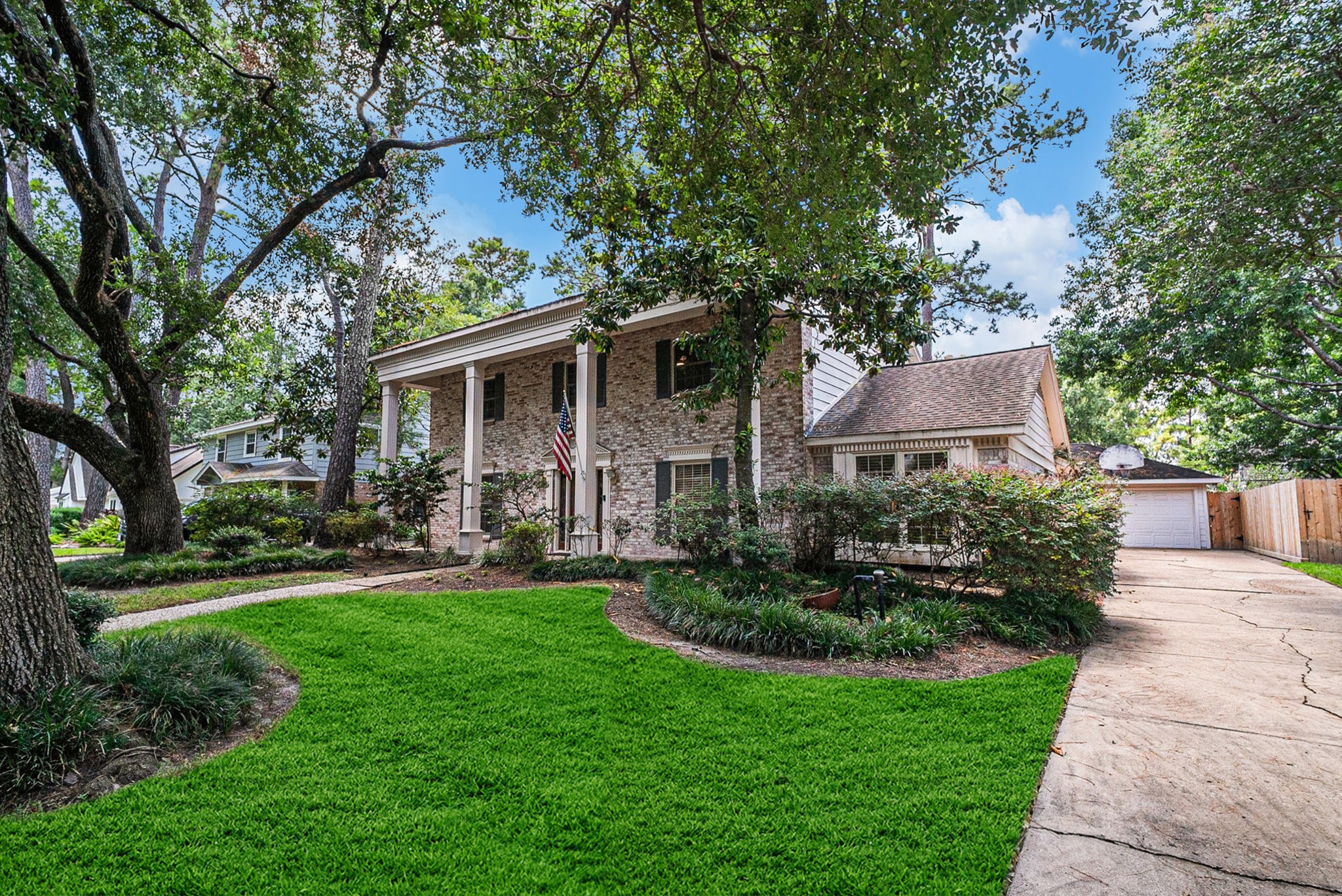 Houston, Texas, 77079, United States, 5 Bedrooms Bedrooms, ,3 BathroomsBathrooms,Residential,For Sale,1968834