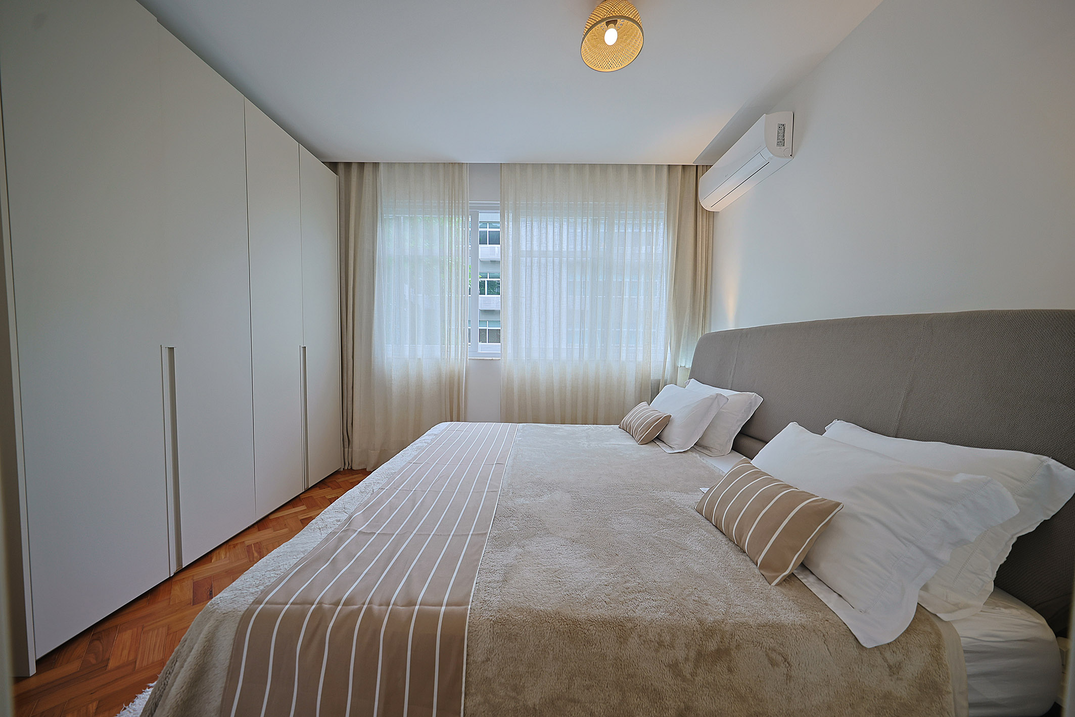  Renovated apartment with two suites one block from Leblon Beach - 物件實景