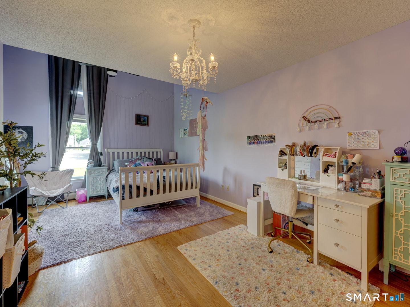 Wethersfield, Connecticut, 06109, United States, 3 Bedrooms Bedrooms, ,4 BathroomsBathrooms,Residential,For Sale,2048104