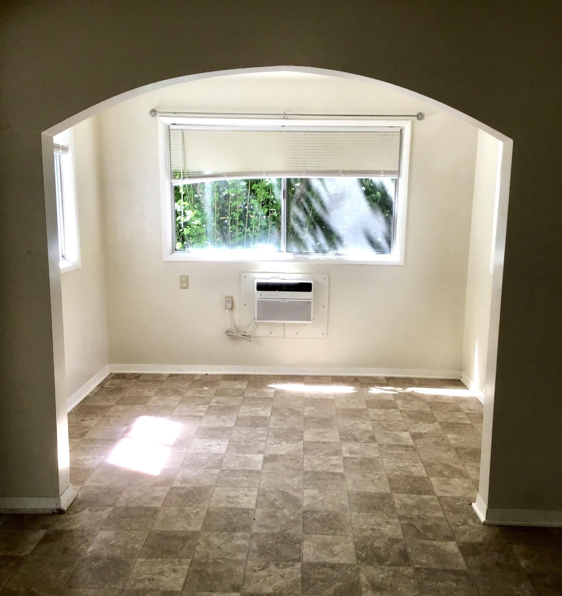 Grants Pass, Oregon, 97527, United States, 4 Bedrooms Bedrooms, ,3 BathroomsBathrooms,Residential,For Sale,1984338