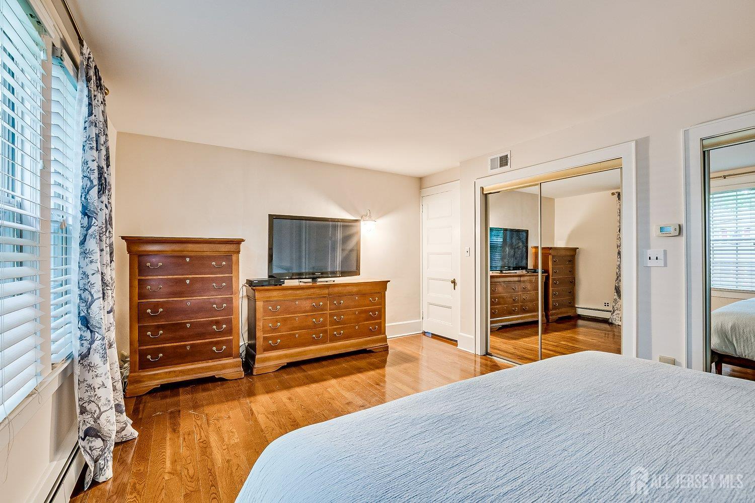 Metuchen, New Jersey, 08840, United States, 5 Bedrooms Bedrooms, ,3 BathroomsBathrooms,Residential,For Sale,1903678