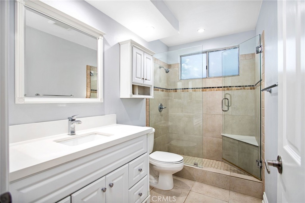 Canyon Lake, California, 92587, United States, 3 Bedrooms Bedrooms, ,2 BathroomsBathrooms,Residential,For Sale,1984479