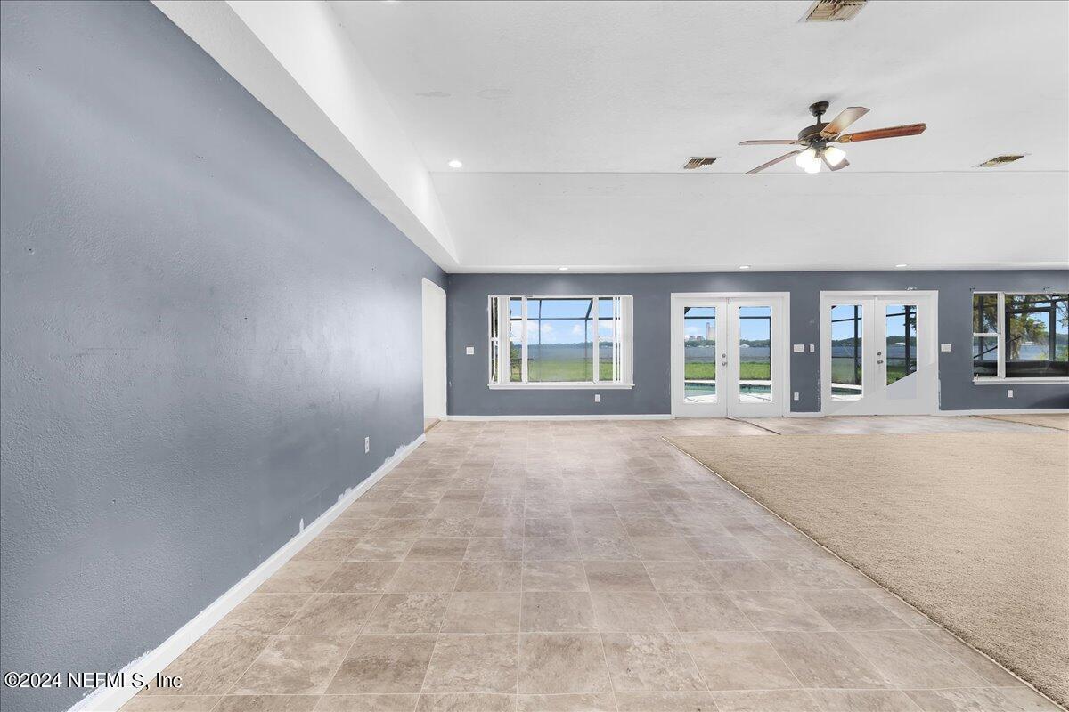 East Palatka, Florida, 32131, United States, 4 Bedrooms Bedrooms, ,4 BathroomsBathrooms,Residential,For Sale,1922938