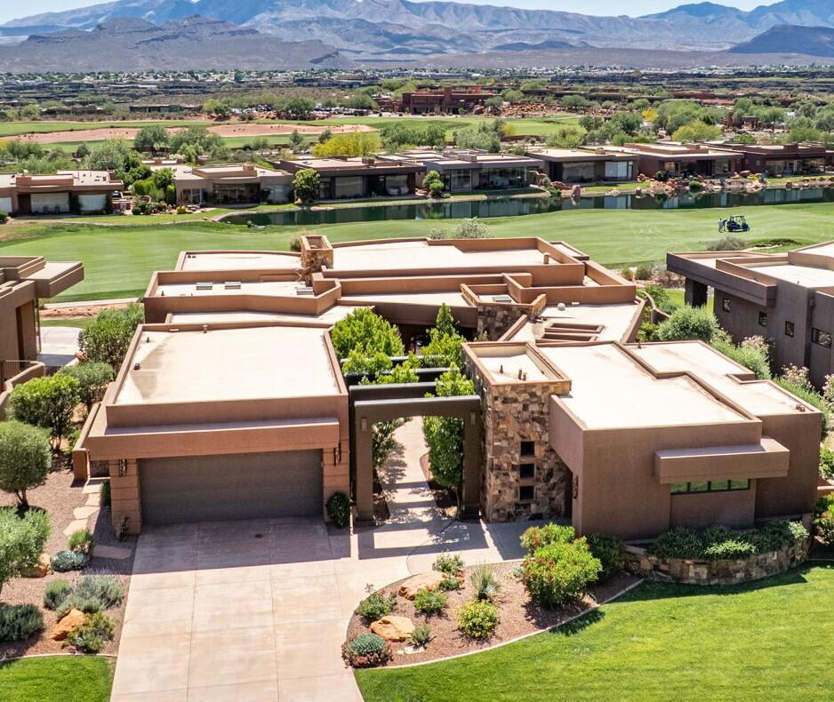 St George, Utah, 84770, United States, 6 Bedrooms Bedrooms, ,7 BathroomsBathrooms,Residential,For Sale,2049159