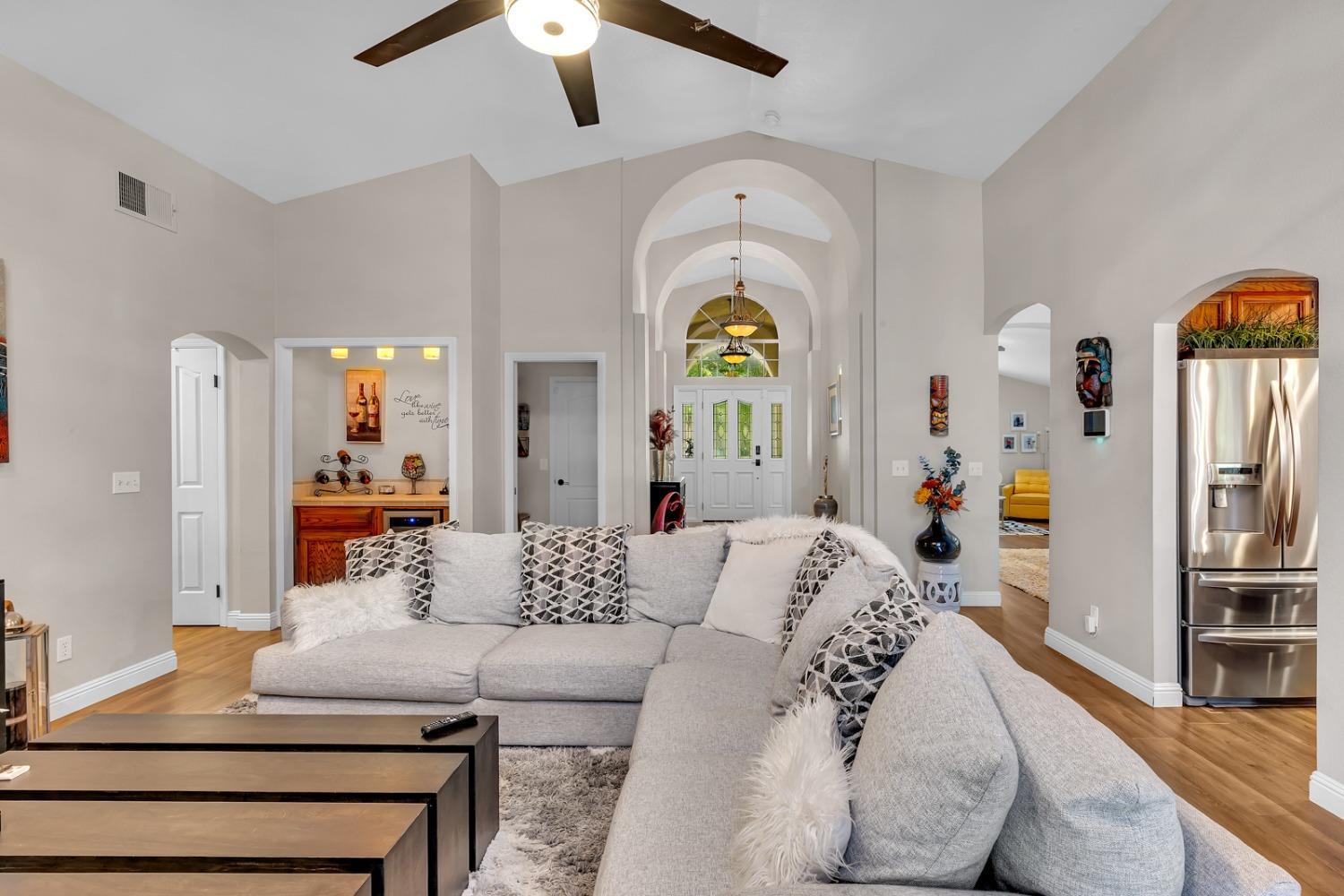 Madera, California, 93637, United States, 3 Bedrooms Bedrooms, ,3 BathroomsBathrooms,Residential,For Sale,1984601