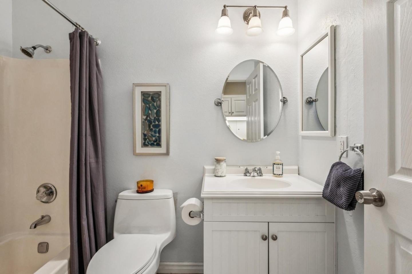 Belmont, California, 94002, United States, 2 Bedrooms Bedrooms, ,2 BathroomsBathrooms,Residential,For Sale,1939772