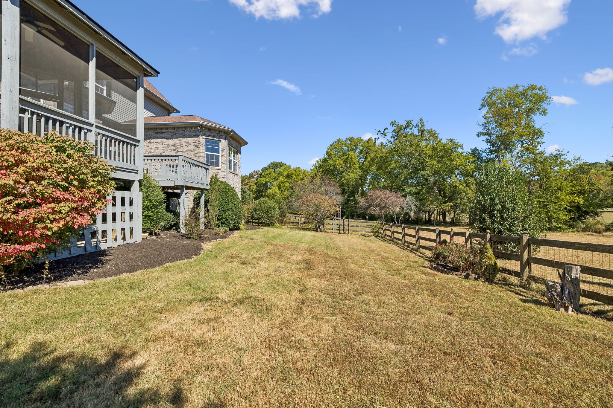  2216 Twin Peaks Ct, Spring Hill, TN, 37174 - 物件實景